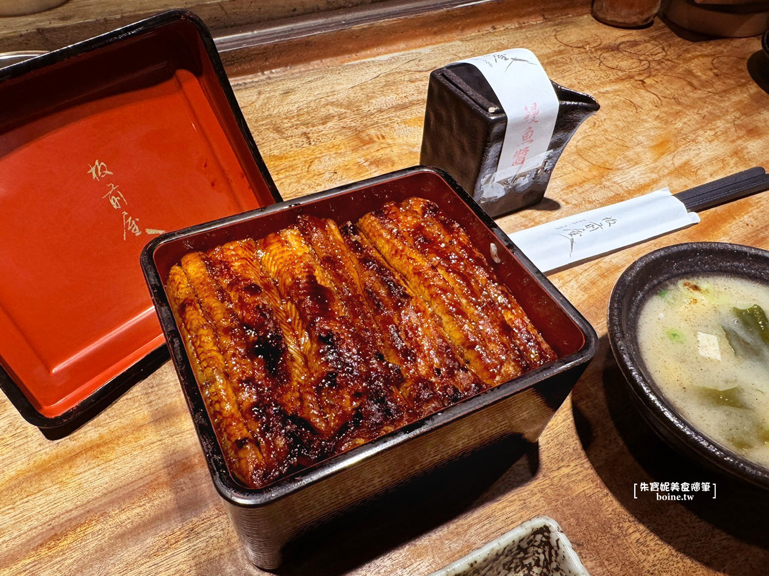 【南港展覽館站美食】板前屋炭烤鰻魚飯．日式居酒屋推薦．串燒推薦 @朱寶妮美食隨筆