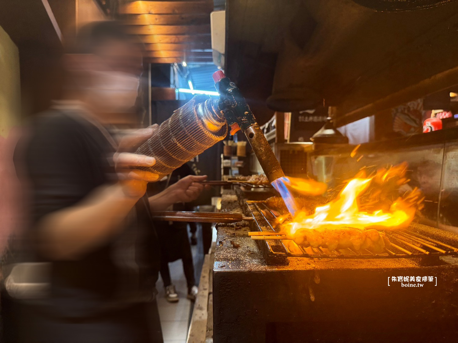 【南港展覽館站美食】板前屋炭烤鰻魚飯．日式居酒屋推薦．串燒推薦 @朱寶妮美食隨筆