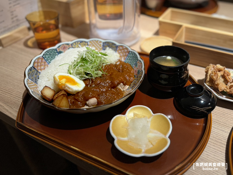 【雙連站美食】通庵熟成咖哩中山店．台北咖哩推薦．費時28天熬製的濃郁熟成咖哩 @朱寶妮美食隨筆