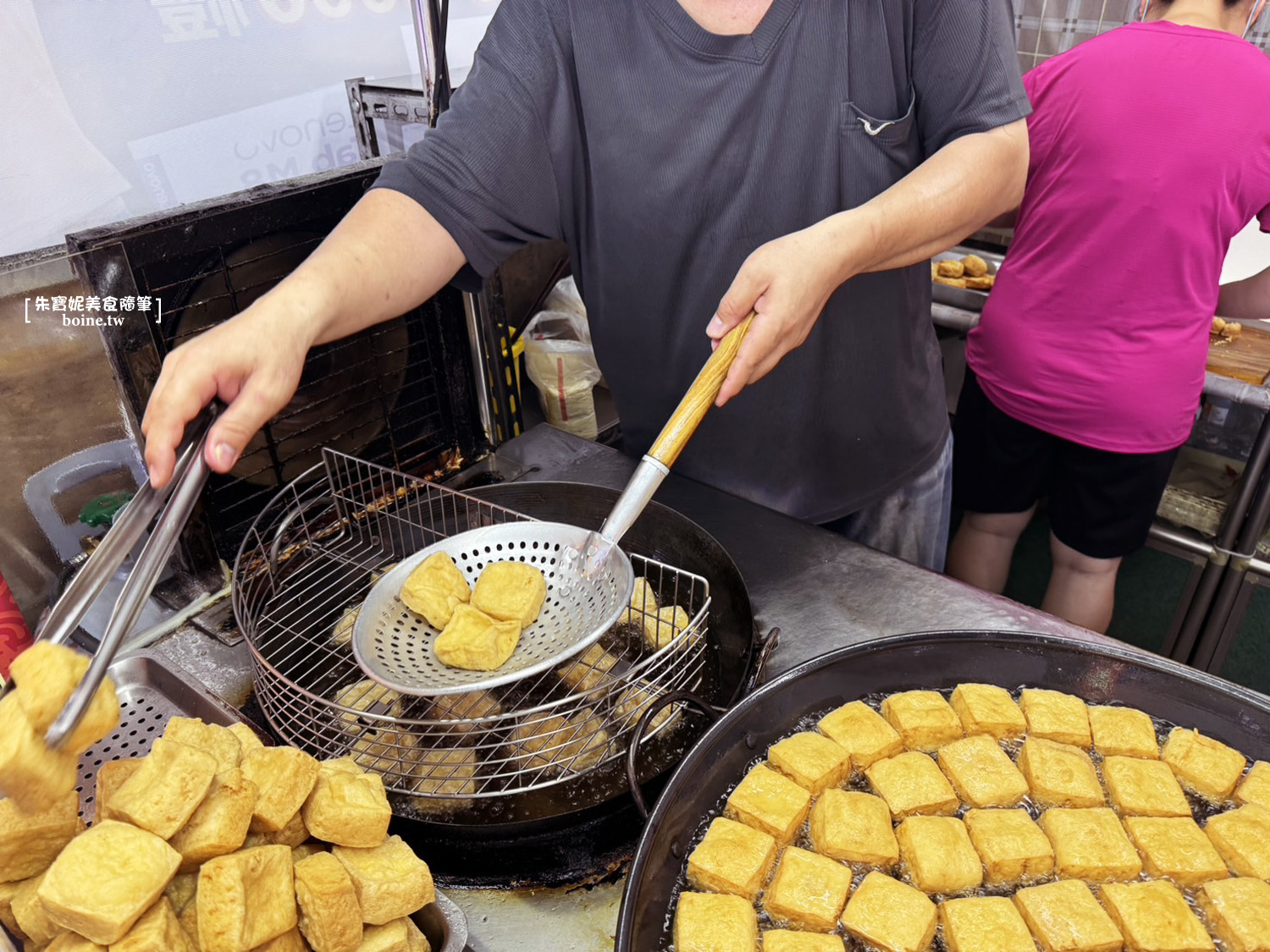 【瑞豐夜市美食】石記臭豆腐．高雄排隊美食推薦 @朱寶妮美食隨筆