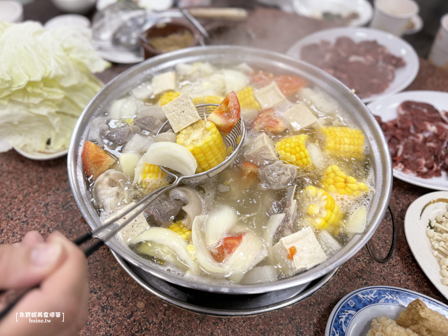 【中壢美食】江家羊肉．老饕與在地人最愛溫體羊肉火鍋．三層肉必點(菜單) @朱寶妮美食隨筆