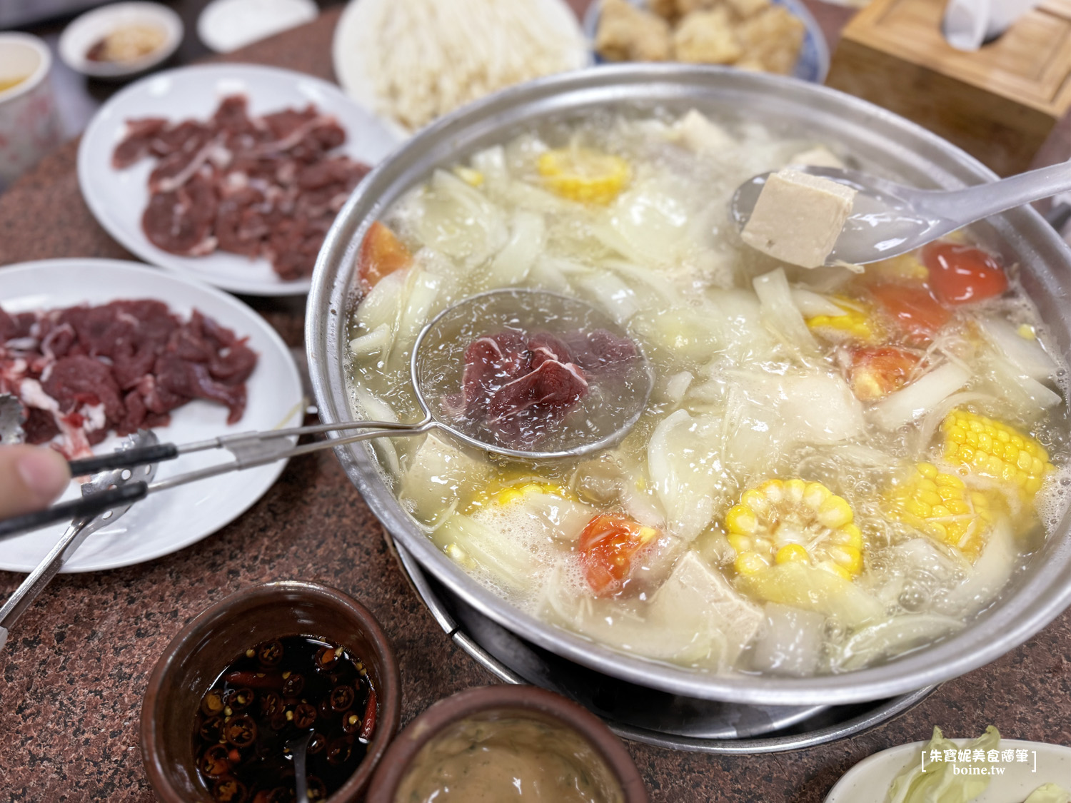 【中壢美食】江家羊肉．老饕與在地人最愛溫體羊肉火鍋．三層肉必點(菜單) @朱寶妮美食隨筆