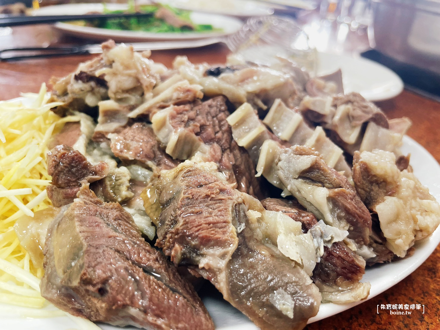 【中壢美食】江家羊肉．老饕與在地人最愛溫體羊肉火鍋．三層肉必點(菜單) @朱寶妮美食隨筆