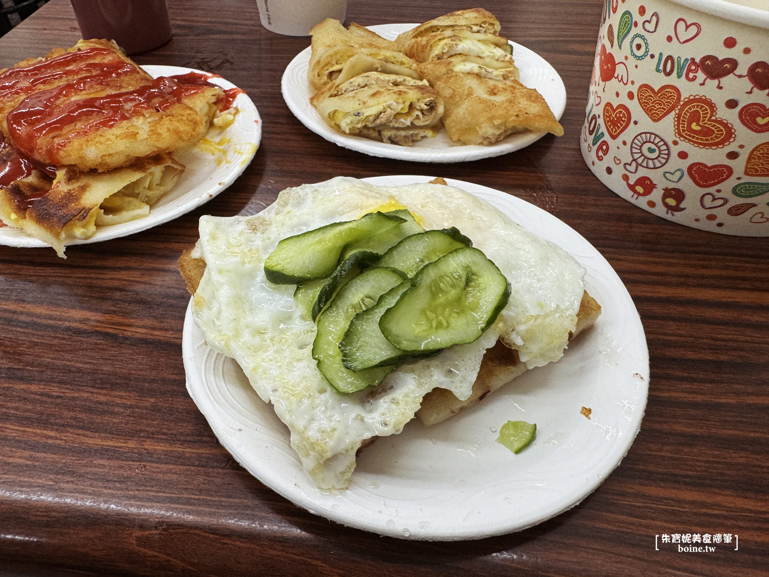 【高雄美食】味芳珍咖啡牛奶．三民區排隊美食．酥脆薯餅必點 @朱寶妮美食隨筆