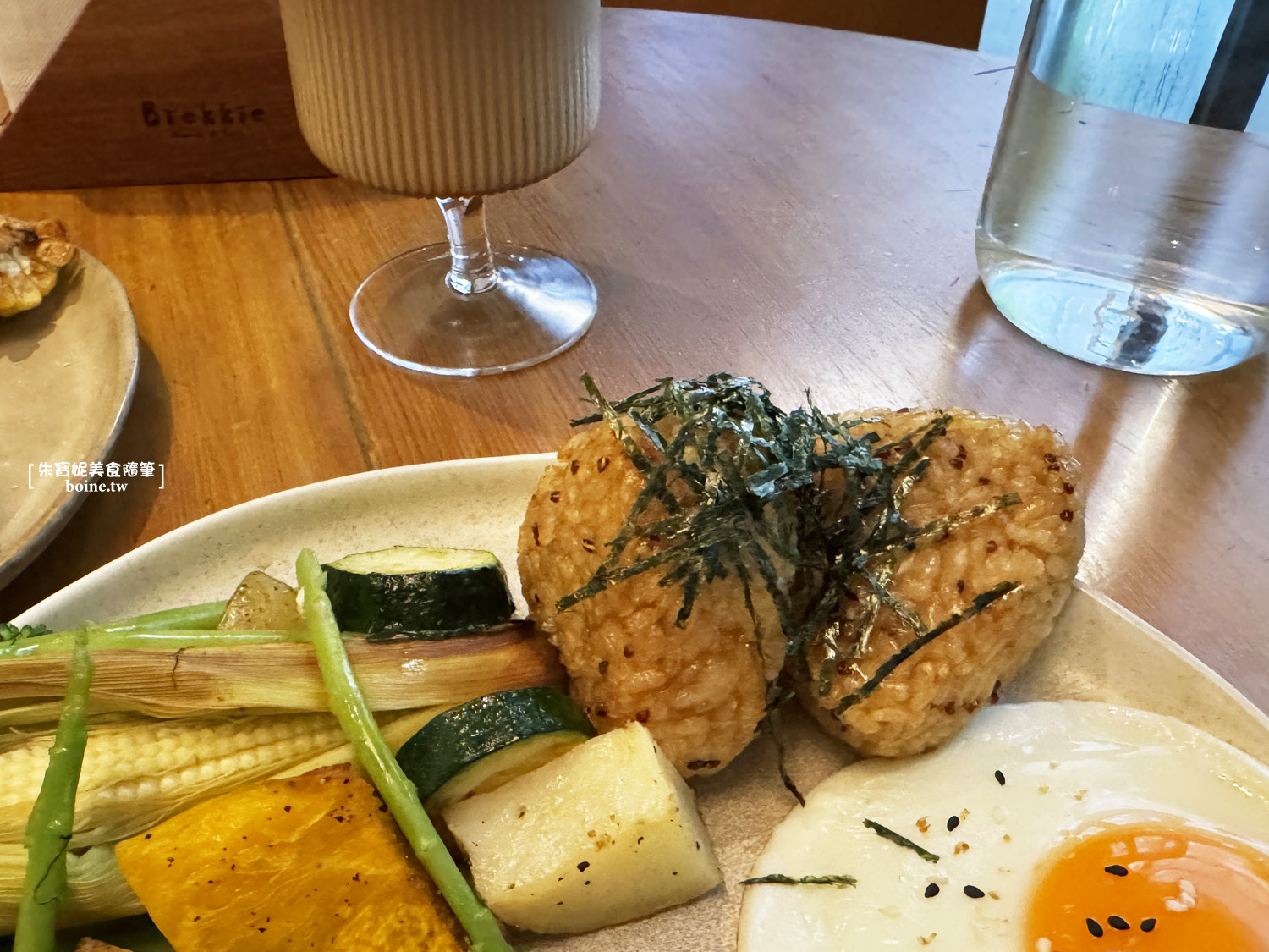 【大安站美食】Brekkie．寧靜氛圍咖啡廳．台北下午茶推薦 @朱寶妮美食隨筆