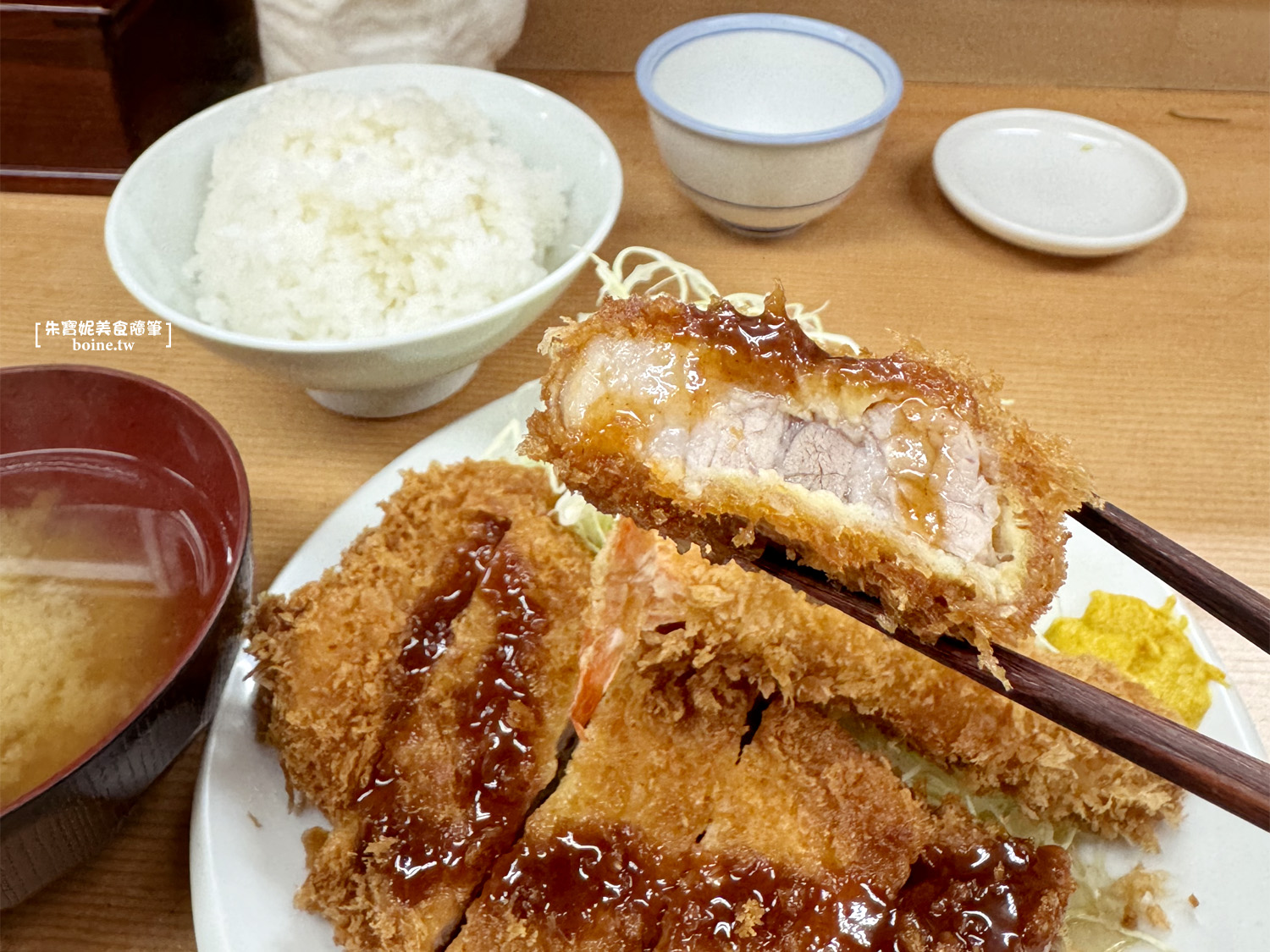 【東京美食】山家炸豬排御徒町店．阿美橫町平價炸豬排推薦(菜單) @朱寶妮美食隨筆