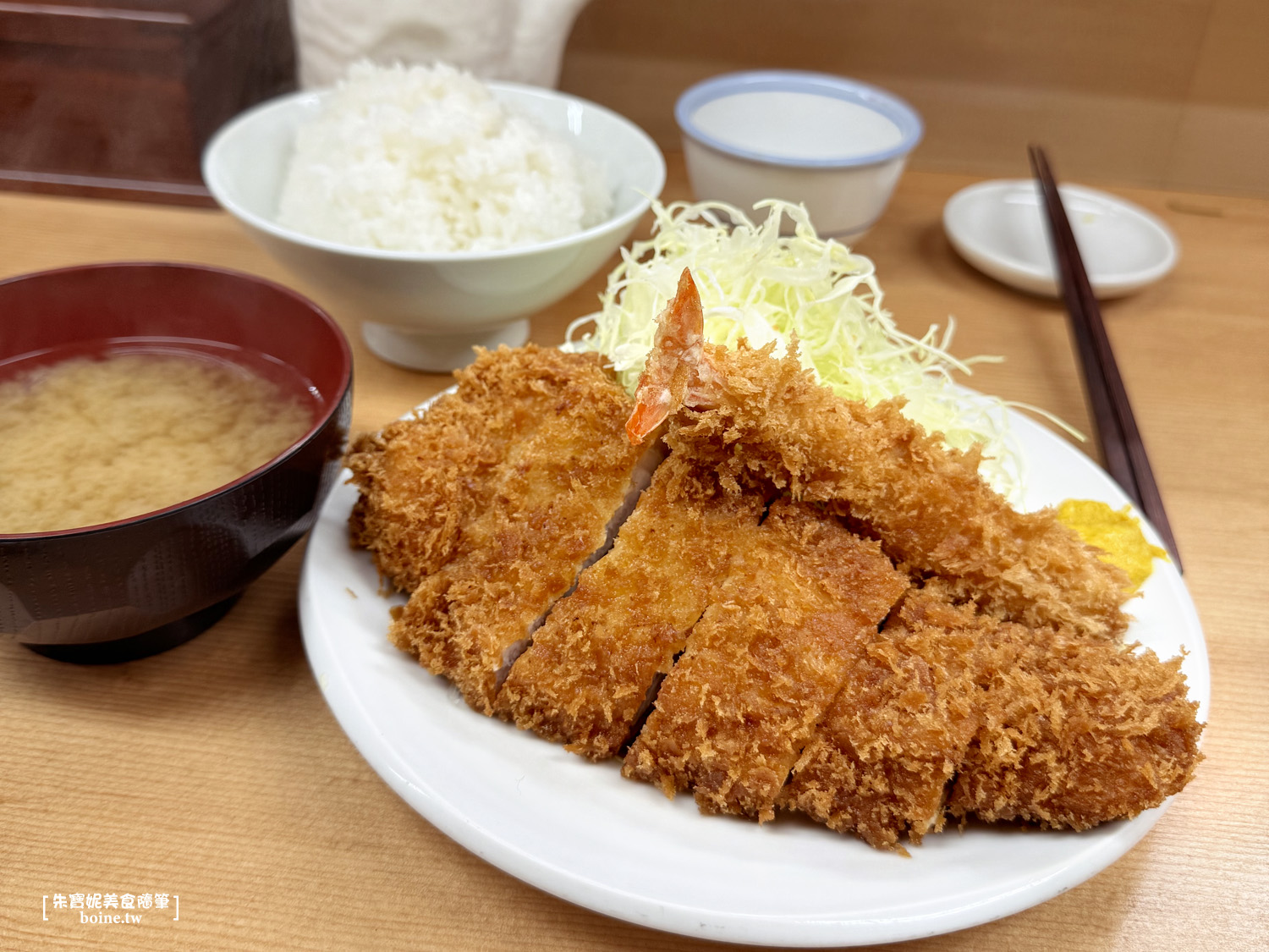 【東京美食】山家炸豬排御徒町店．阿美橫町平價炸豬排推薦(菜單) @朱寶妮美食隨筆