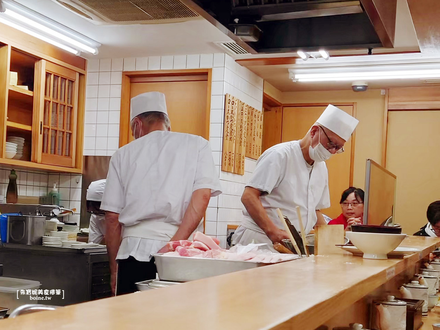 【東京美食】山家炸豬排御徒町店．阿美橫町平價炸豬排推薦(菜單) @朱寶妮美食隨筆