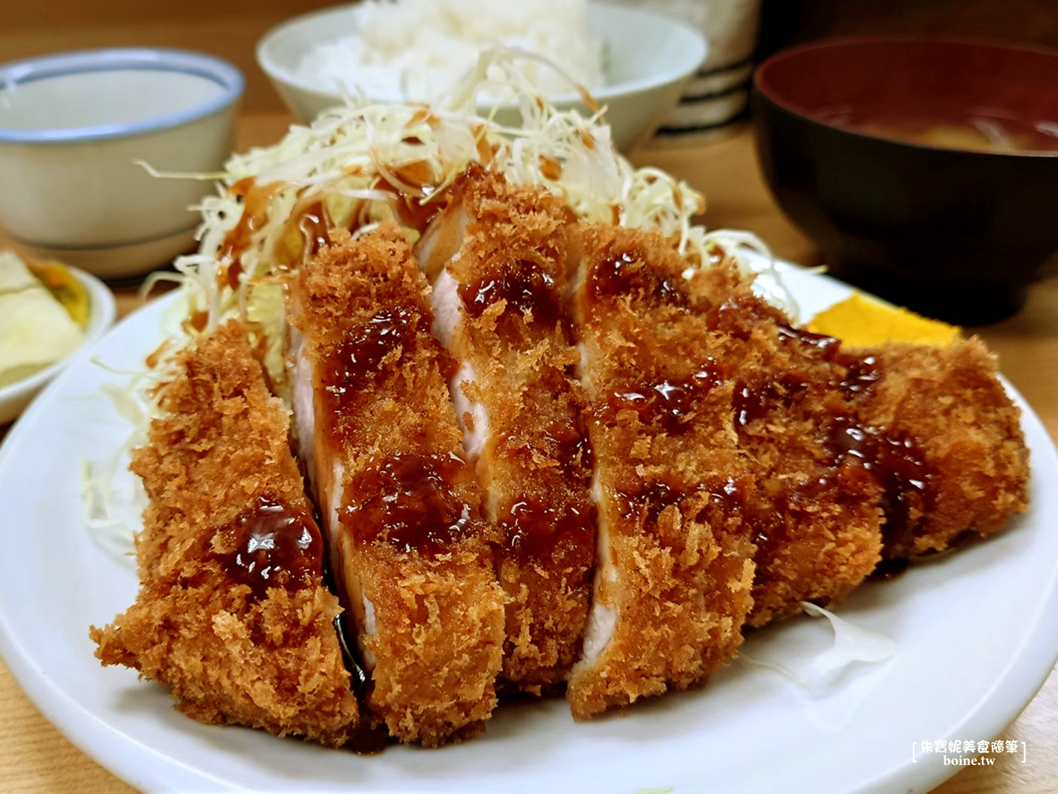 【東京美食】山家炸豬排御徒町店．阿美橫町平價炸豬排推薦(菜單) @朱寶妮美食隨筆