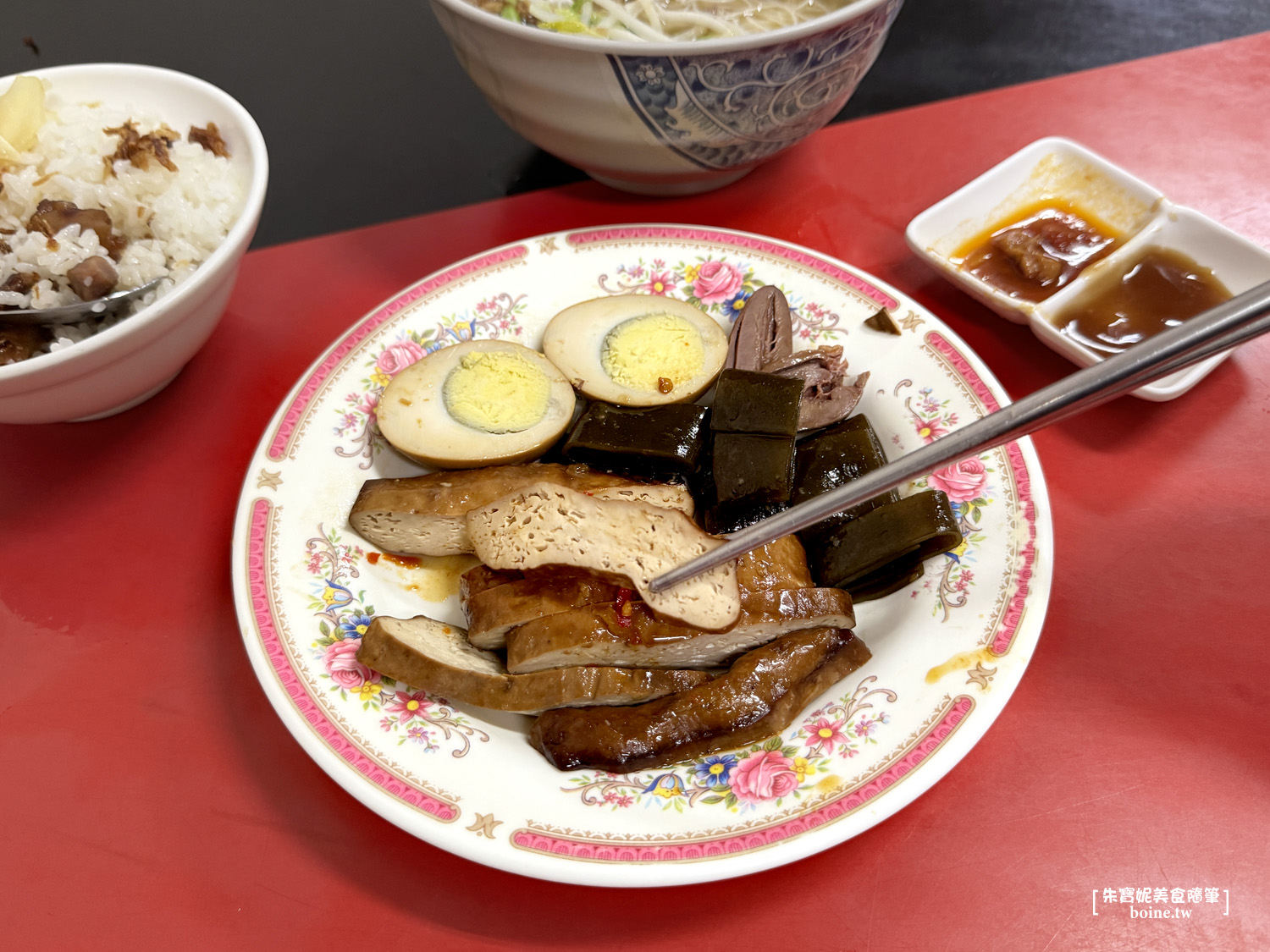 【高雄美食】鄉村冬粉鴨裕誠店．煙燻滷味．左營鴨肉飯推薦 @朱寶妮美食隨筆