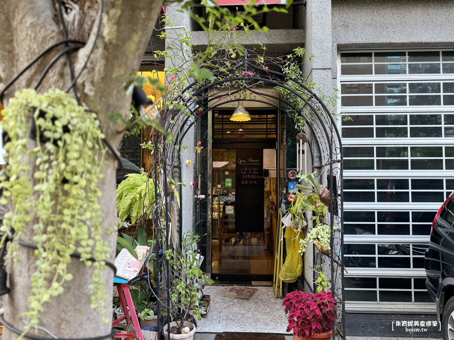 【高雄美食】法式小珊蒂．道地鐵鍋法式薄餅．美術館餐廳推薦(菜單) @朱寶妮美食隨筆