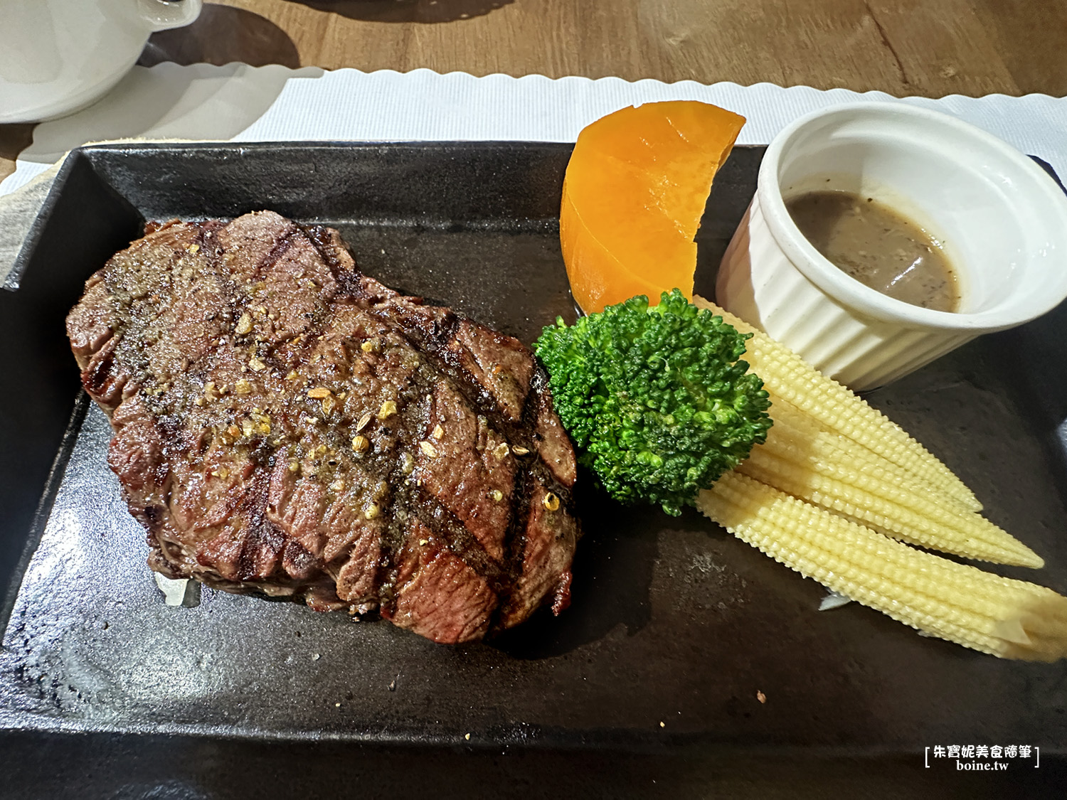 【永和美食】 阿里小廚美式牛排餐廳．肉食控的天堂．新北平價牛排推薦(菜單) @朱寶妮美食隨筆