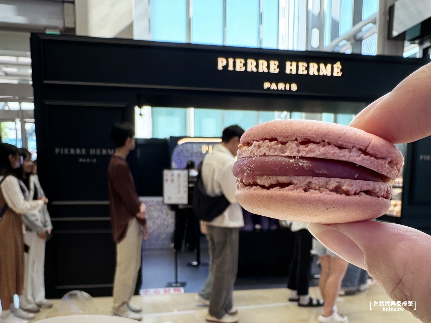 【高雄甜點】Pierre Hermé．甜點控必吃馬卡龍．漢神巨蛋快閃店 @朱寶妮美食隨筆