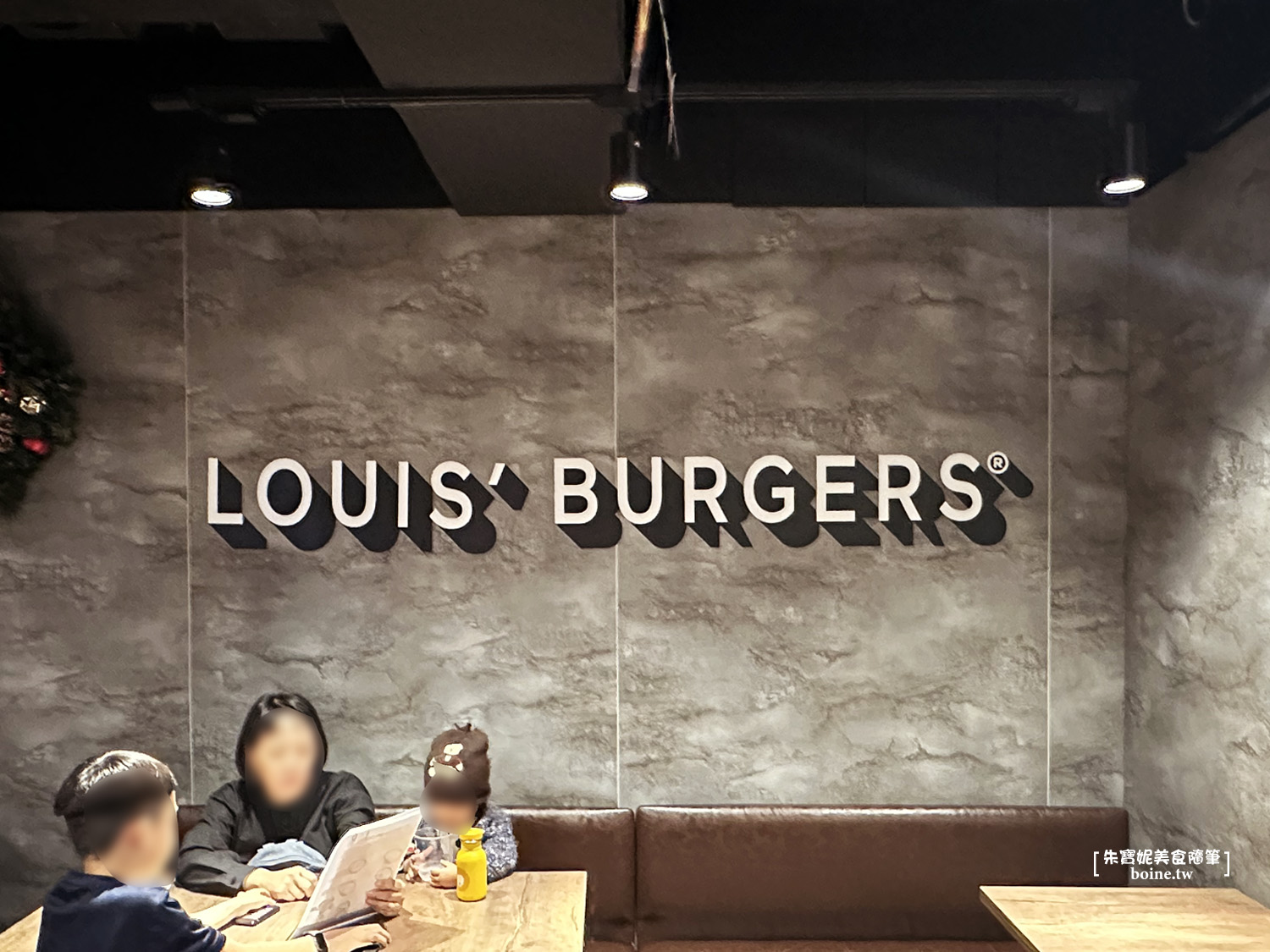 【天母美食】LOUIS&#8217; BURGERS．台北奶昔漢堡推薦(菜單) @朱寶妮美食隨筆