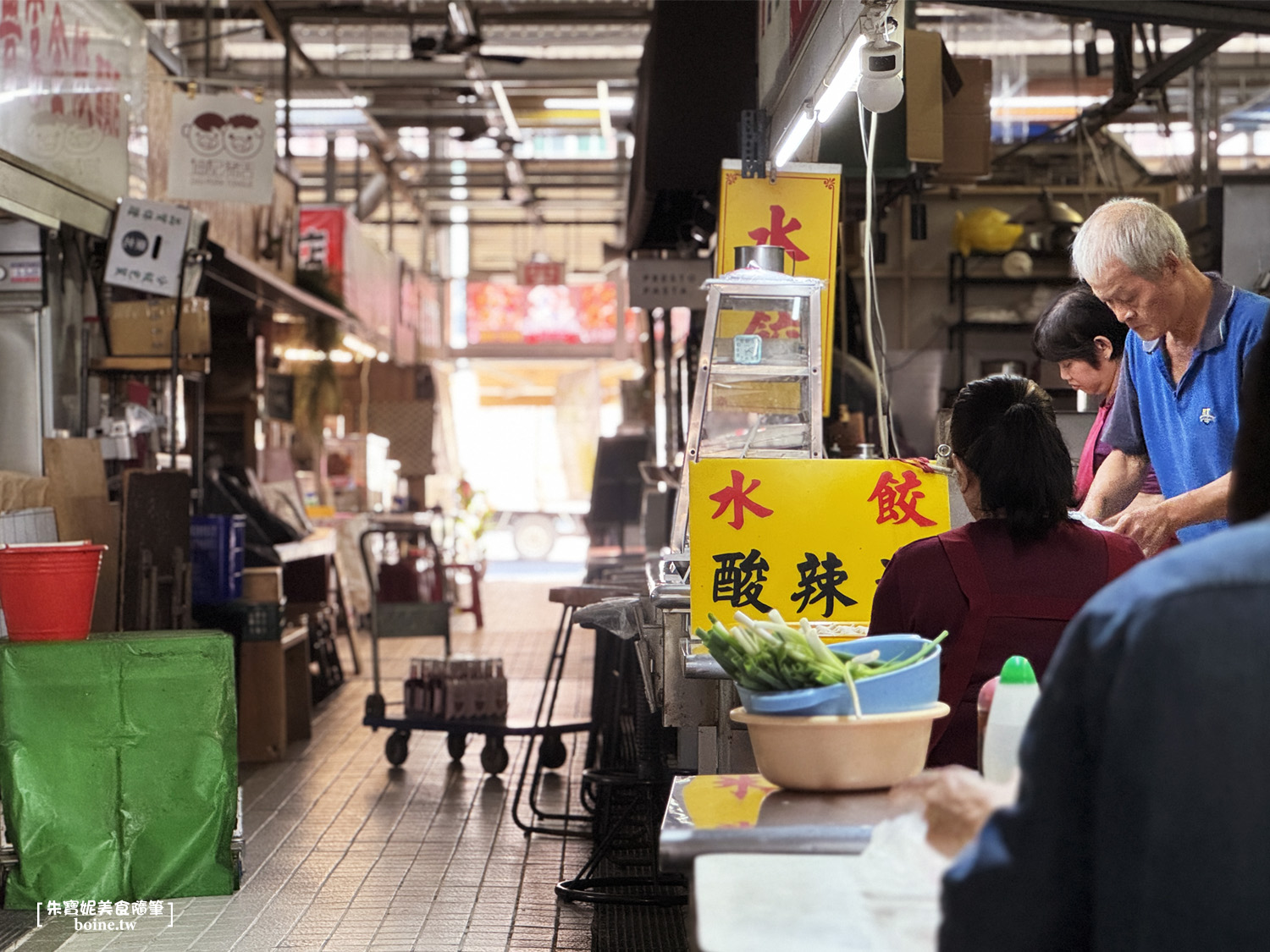 【龍華市場】五水餃．現包水餃酸辣湯．凹子底美食推薦(菜單) @朱寶妮美食隨筆