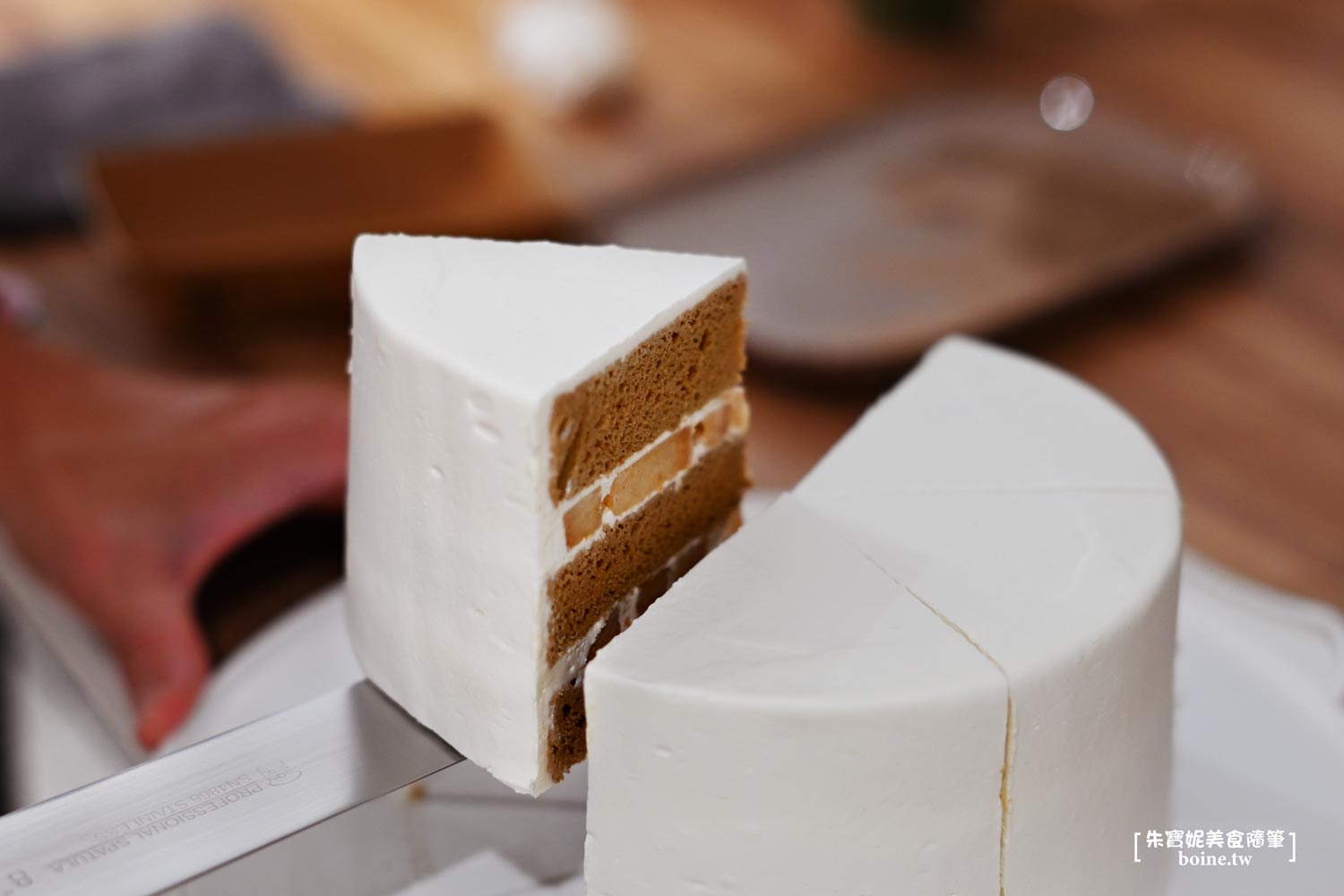 【高雄美食】如是Ru Shi Café.靜謐質感空間.品咖啡嚐甜點 @朱寶妮美食隨筆 【高雄美食】如是Ru Shi Café.靜謐質感空間.品咖啡嚐甜點 @朱寶妮美食隨筆