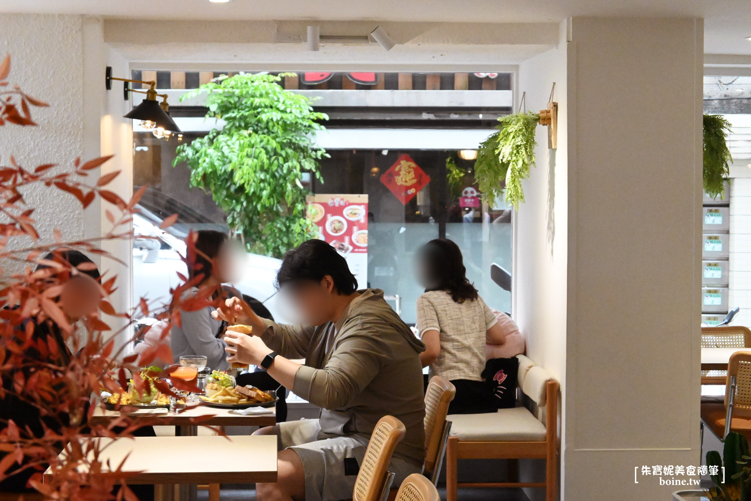 ｜忠孝敦化美食｜At.First More早寓．東區寵物親子友善餐廳(菜單) @朱寶妮美食隨筆