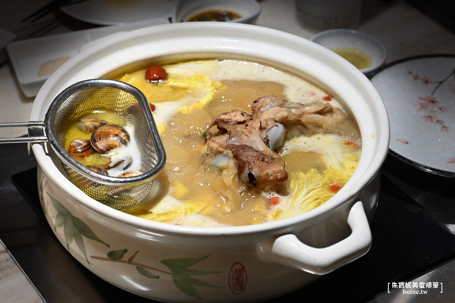 |台北美食|如嬌花膠雞鍋物.越吃越美的火鍋.聚餐推薦(菜單) @朱寶妮美食隨筆 |台北美食|如嬌花膠雞鍋物.越吃越美的火鍋.聚餐推薦(菜單) @朱寶妮美食隨筆