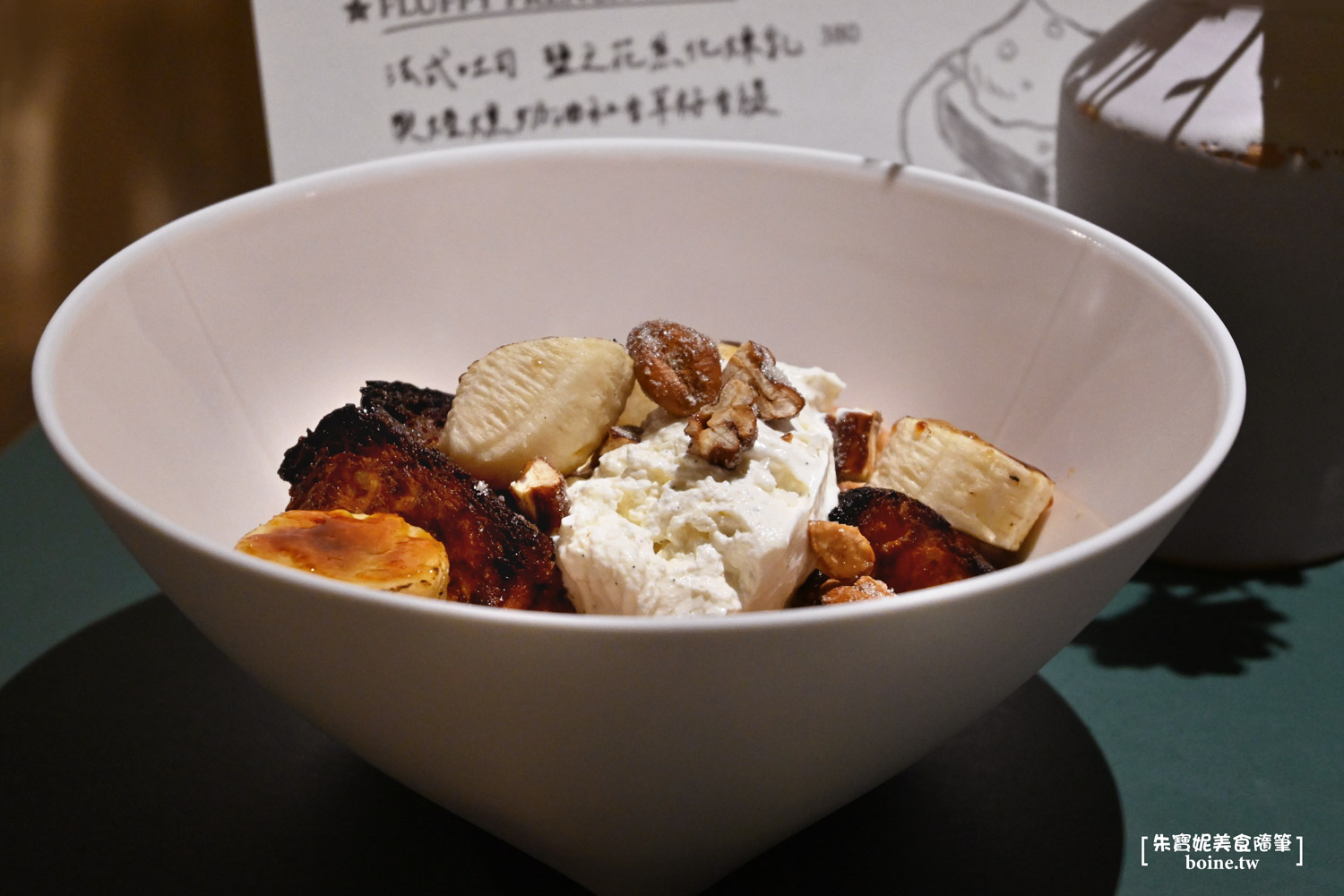 【高雄美食】貝穀南洋雞飯專賣店．凹子底簡餐推薦．雙主菜超滿足 @朱寶妮美食隨筆
