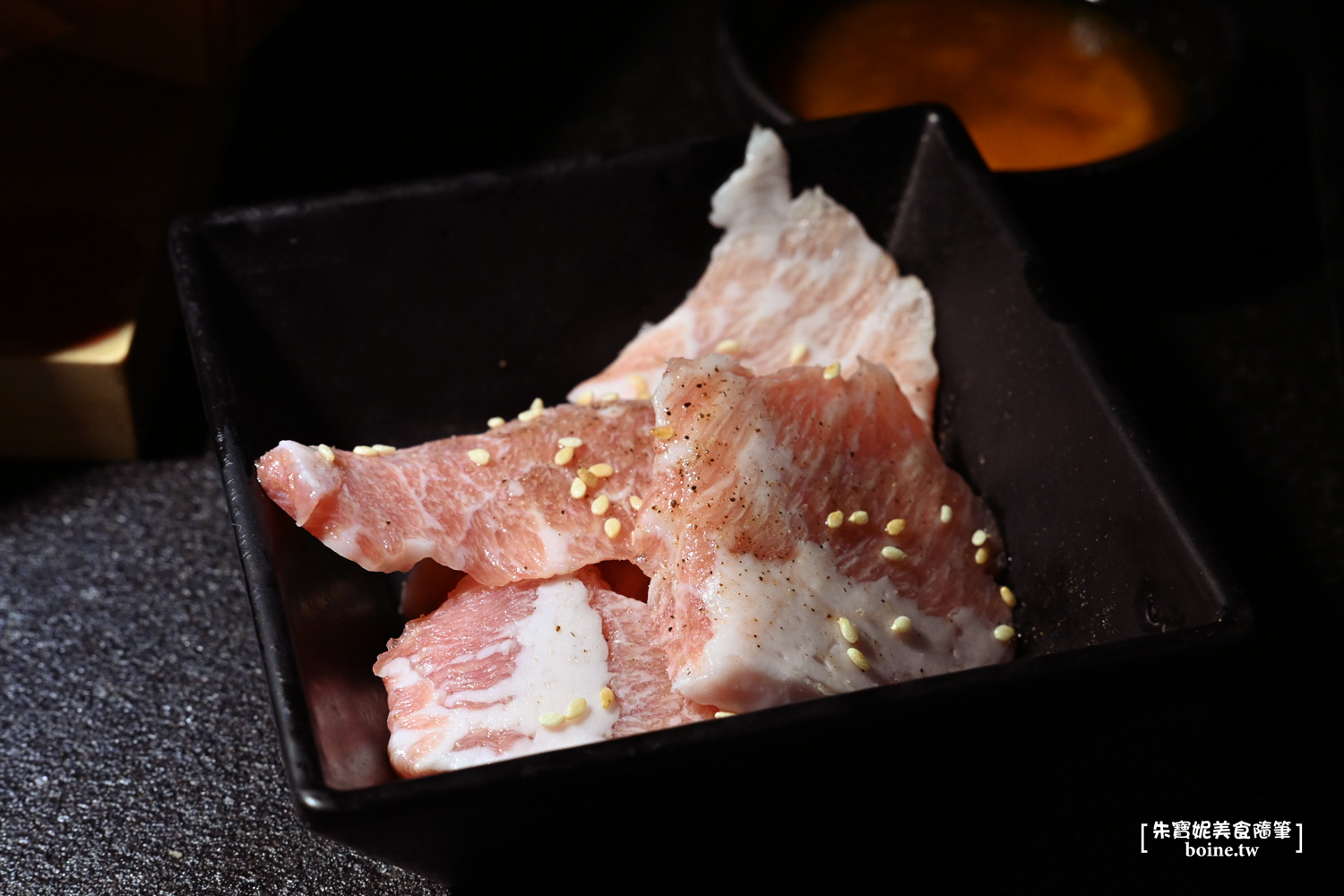 ｜蘆洲美食｜樂樂燒肉．實現A5和牛自由吃到飽 @朱寶妮美食隨筆