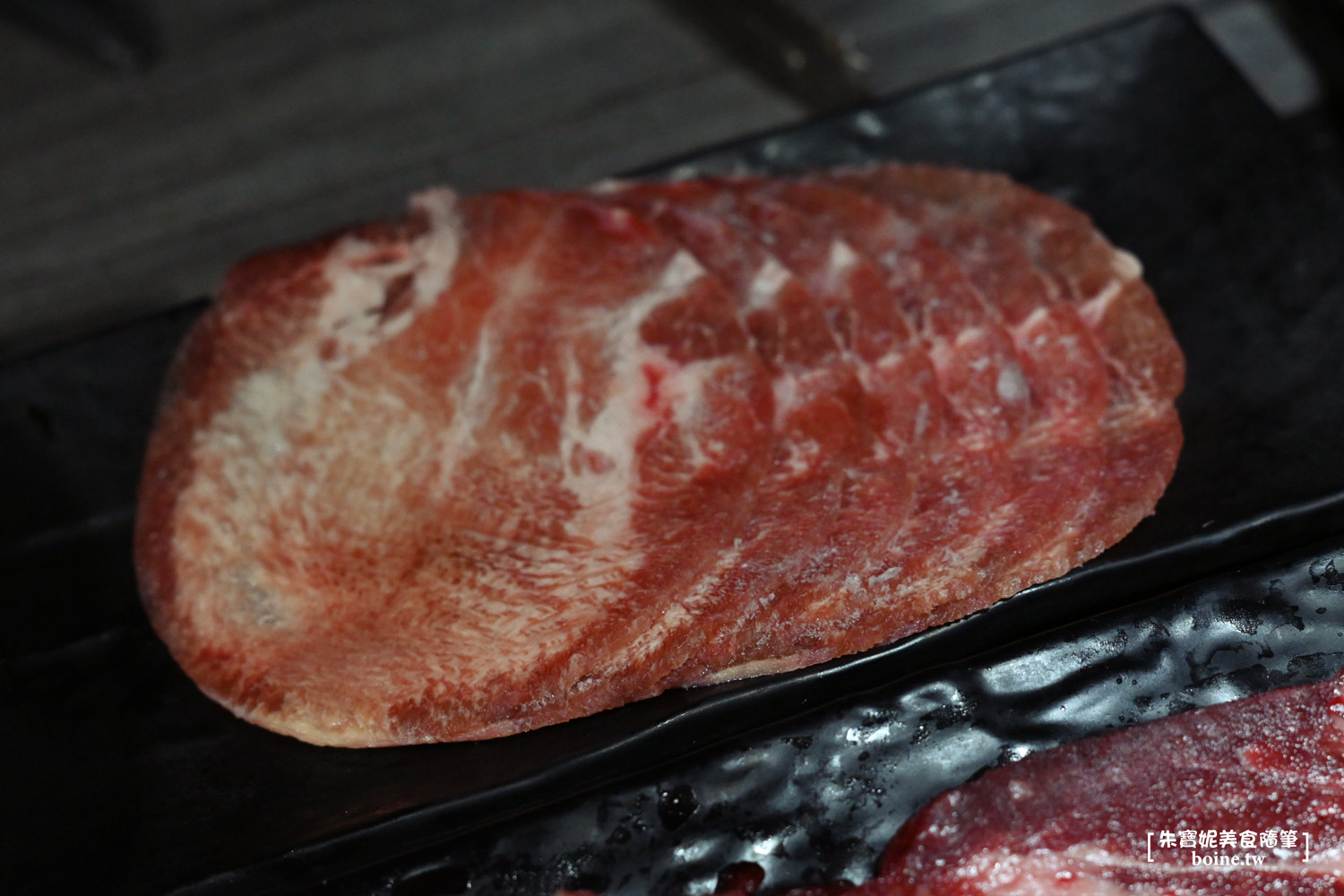 ｜蘆洲美食｜樂樂燒肉．實現A5和牛自由吃到飽 @朱寶妮美食隨筆