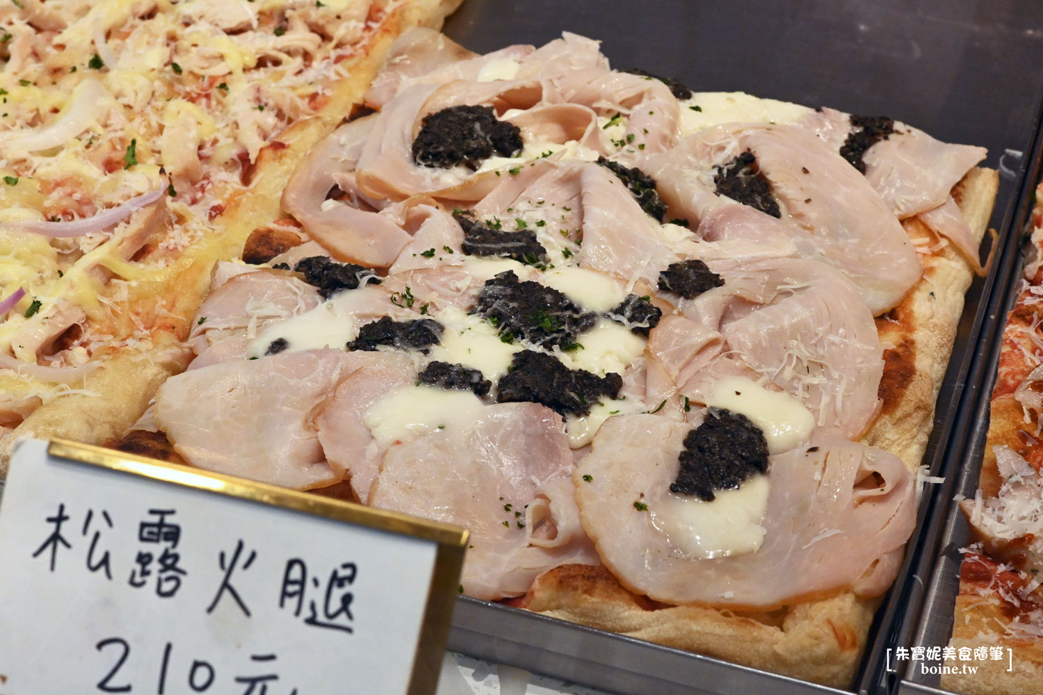 ｜高雄美食｜羅馬披薩Rom’antica Pizza．滿版餡料超過癮．凹子底聚餐推薦(菜單) @朱寶妮美食隨筆