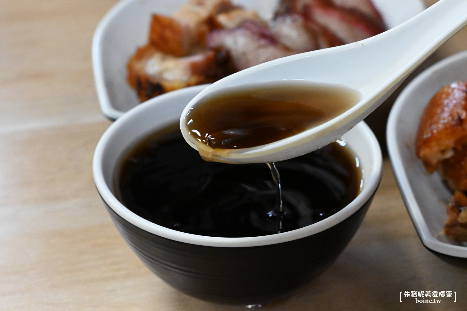 |南京復興美食|家鴻燒鵝.燒鵝腿必吃.每日限量想吃趁早(2025最新菜單) @朱寶妮美食隨筆 |南京復興美食|家鴻燒鵝.燒鵝腿必吃.每日限量想吃趁早(2025最新菜單) @朱寶妮美食隨筆