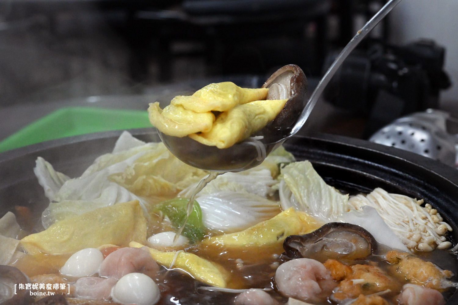 ｜西門美食｜曾德自助火鍋城．石頭火鍋創始店 @朱寶妮美食隨筆