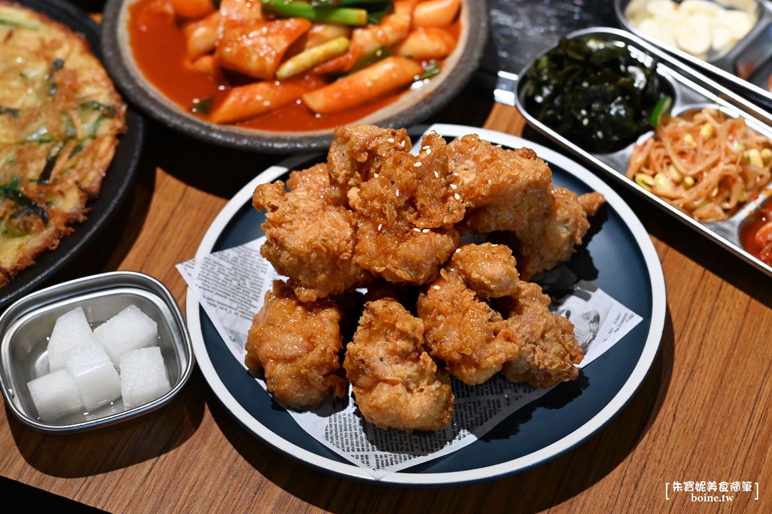 板橋美食｜ABV韓式餐酒館．炸雞烤肉+300款微醺選擇．宵夜開吃爽爽der！ @朱寶妮美食隨筆