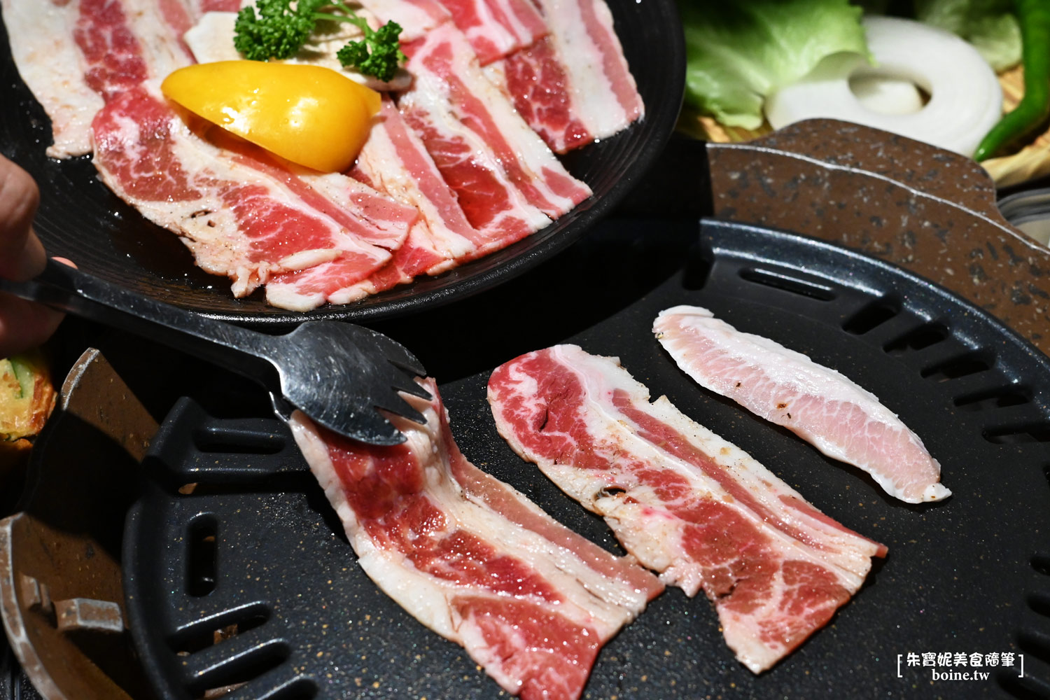 板橋美食｜ABV韓式餐酒館．炸雞烤肉+300款微醺選擇．宵夜開吃爽爽der！ @朱寶妮美食隨筆