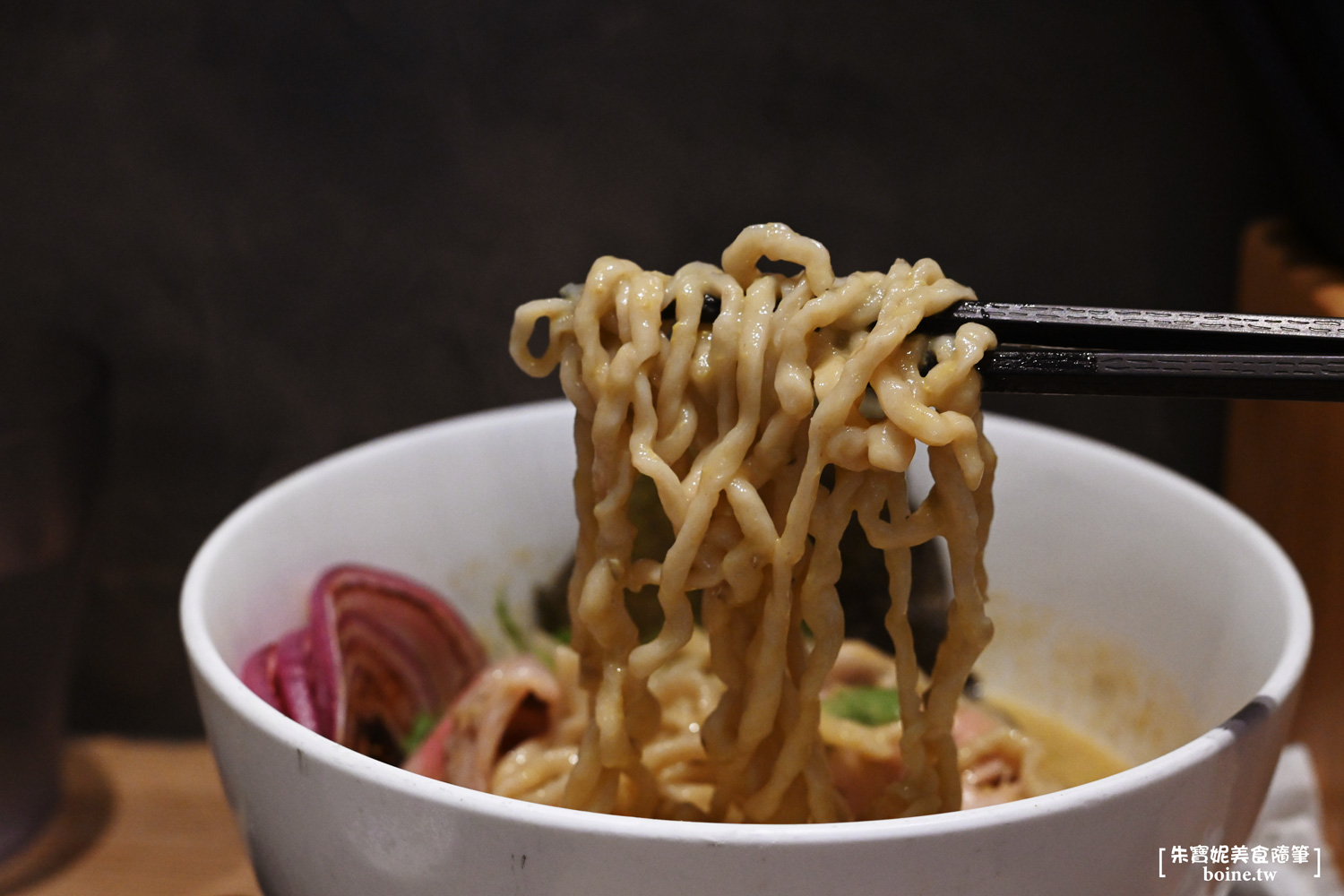 中山站美食｜二屋牡蠣拉麵．超濃海鮮湯，單身或痛風不要吃！ @朱寶妮美食隨筆