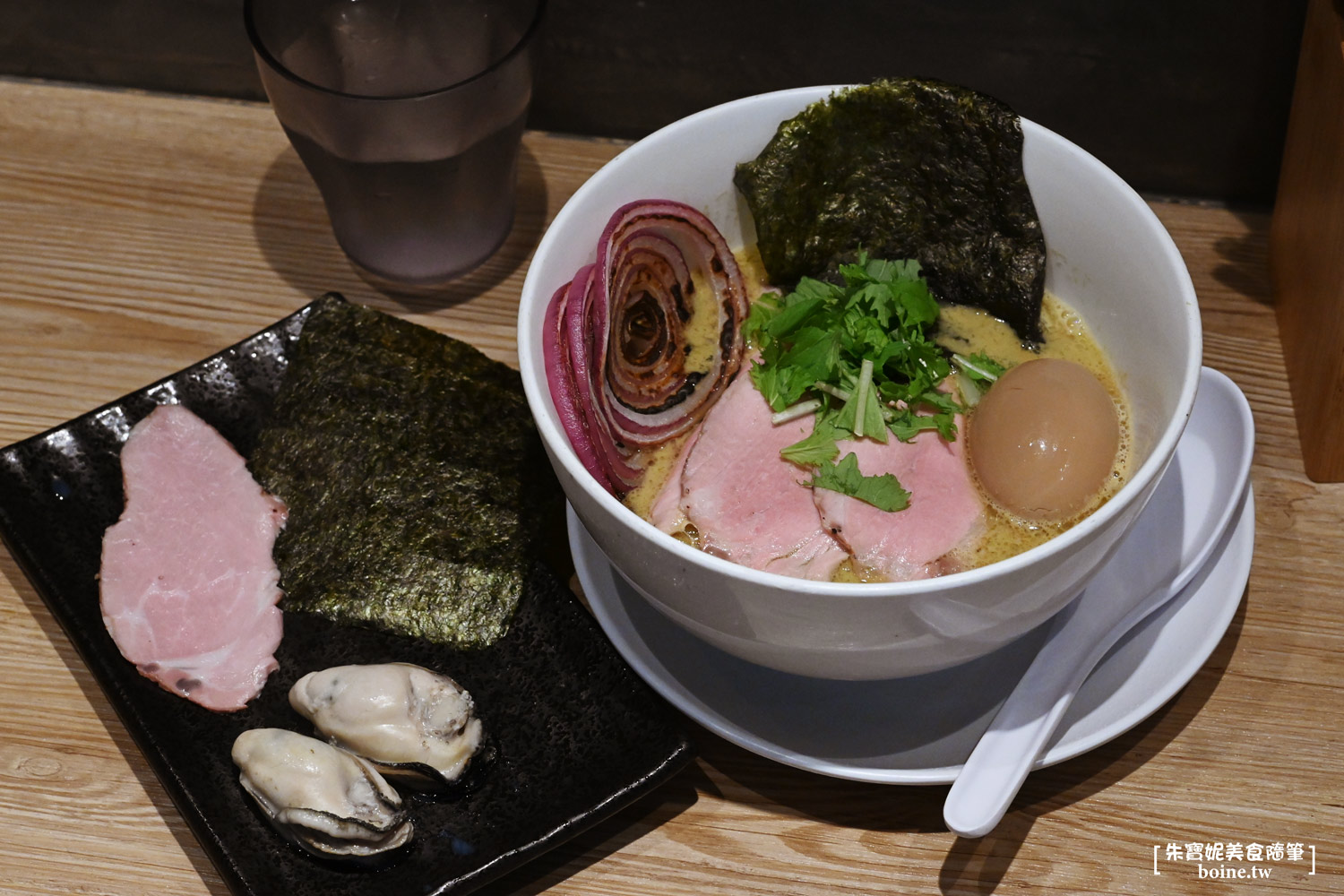 中山站美食｜二屋牡蠣拉麵．超濃海鮮湯，單身或痛風不要吃！ @朱寶妮美食隨筆