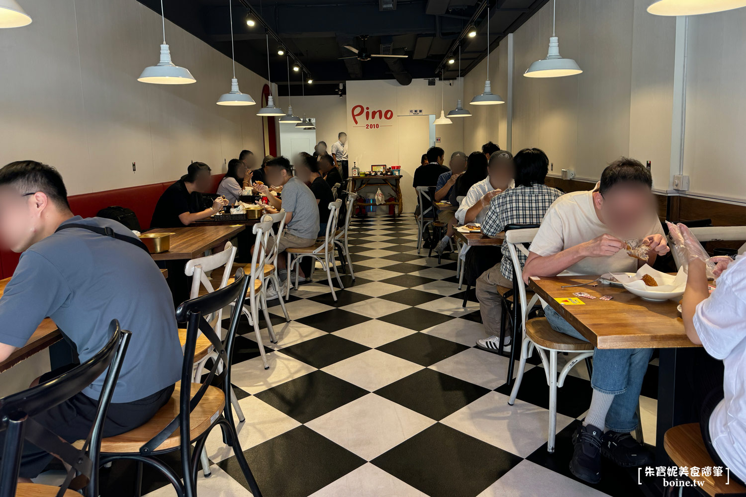 Pino Pizza｜網友激推台北必吃炸雞！飲料冰品吃到飽 @朱寶妮美食隨筆