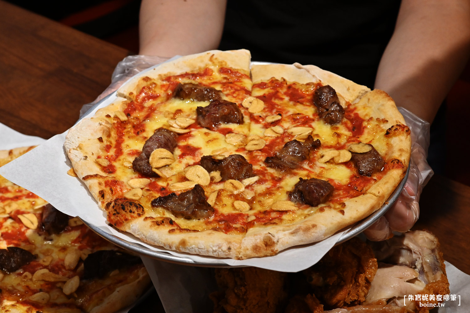 Pino Pizza｜網友激推台北必吃炸雞！飲料冰品吃到飽 @朱寶妮美食隨筆