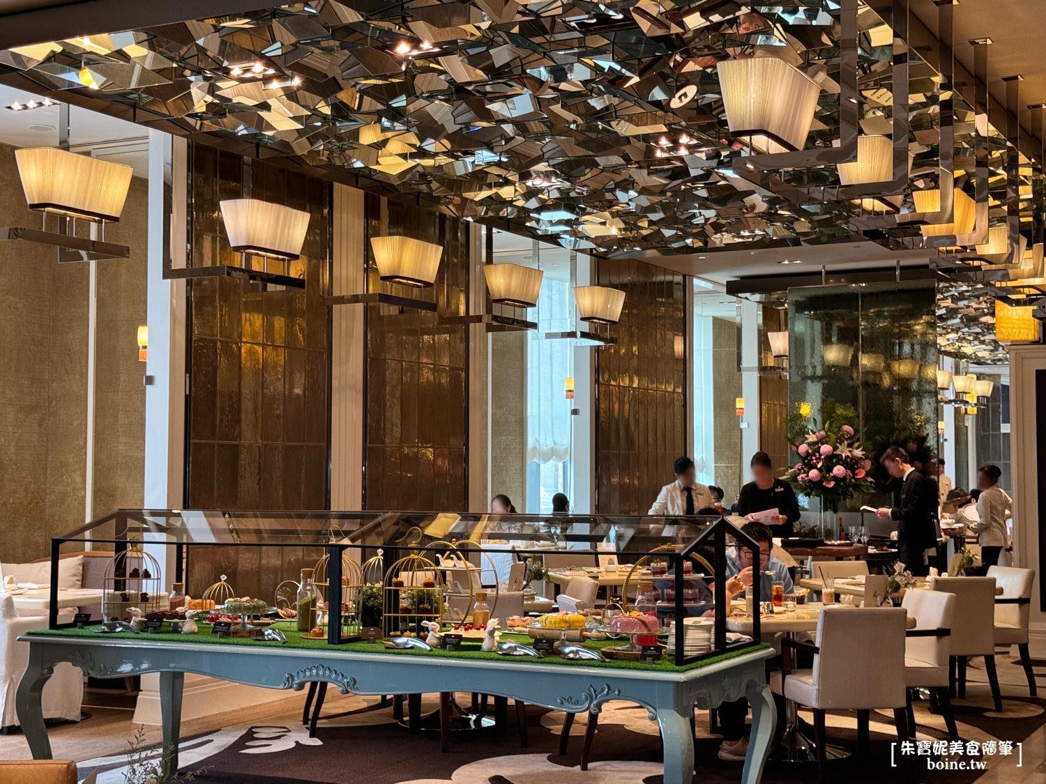 文華Café｜帝王蟹+米其林中菜吃到飽．週末限定．台北Buffet推薦 @朱寶妮美食隨筆