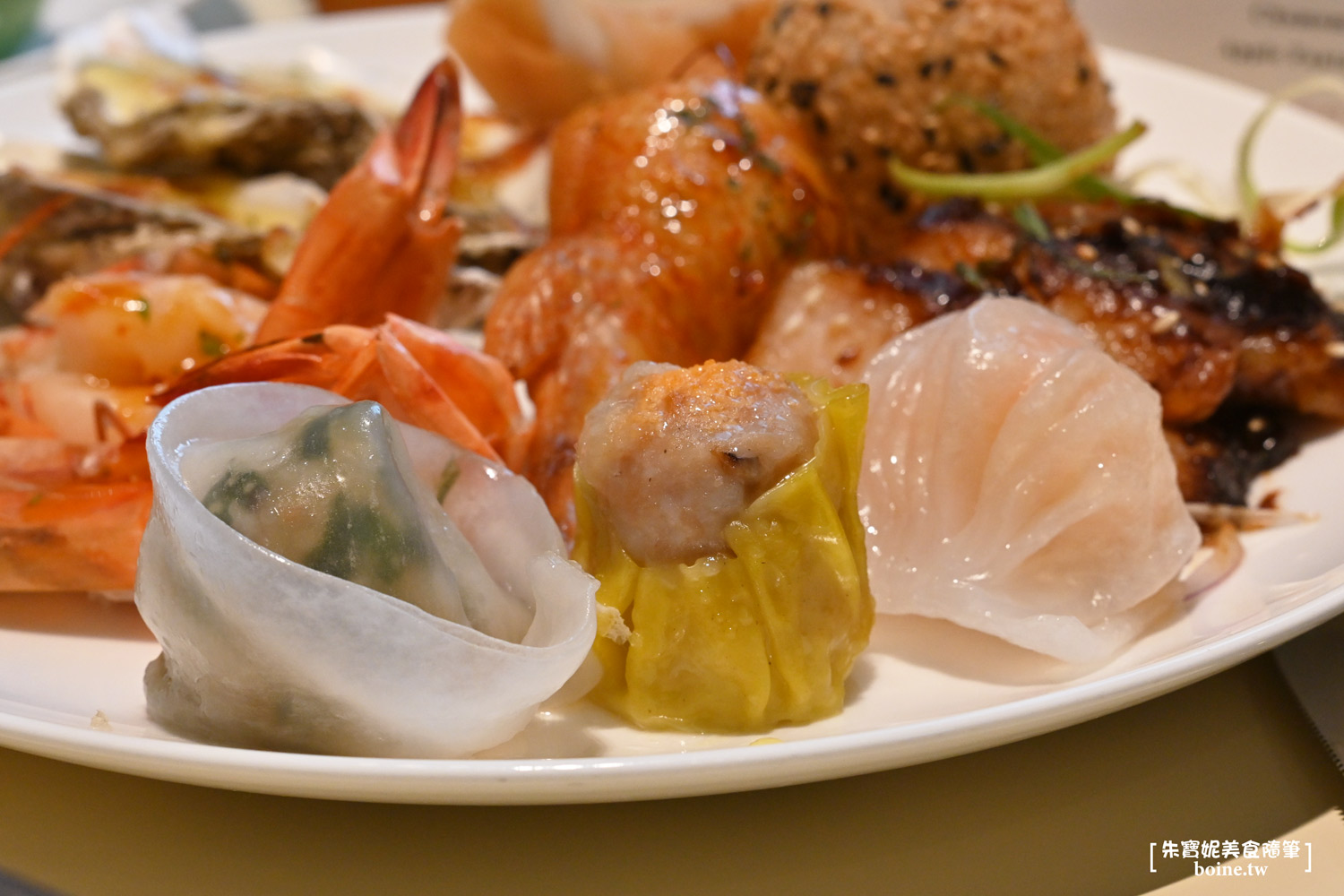 文華Café｜帝王蟹+米其林中菜吃到飽．週末限定．台北Buffet推薦 @朱寶妮美食隨筆