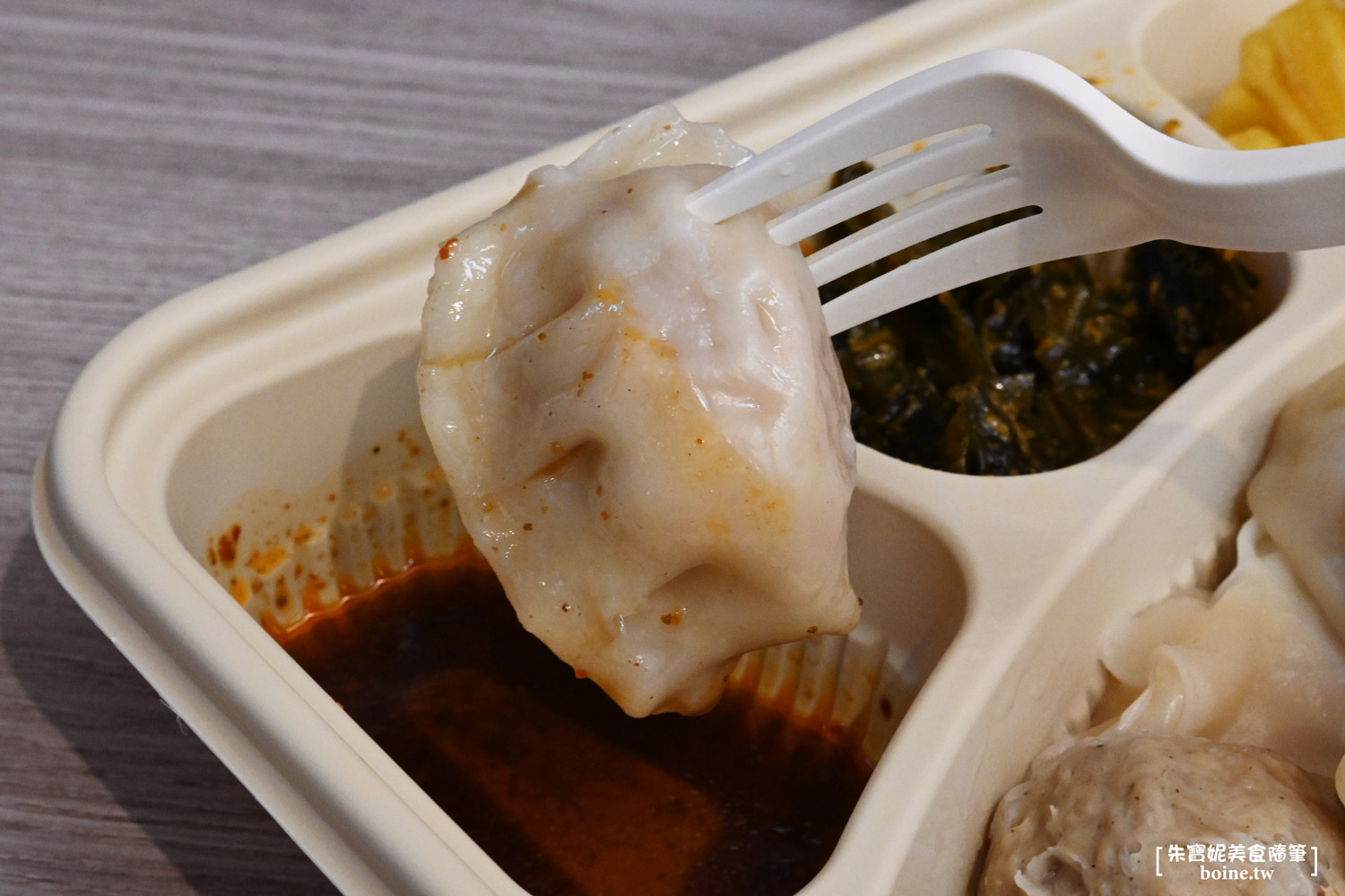【高雄美食】香港發財燒臘創始店・河堤社區人氣餐館(2025菜單) @朱寶妮美食隨筆
