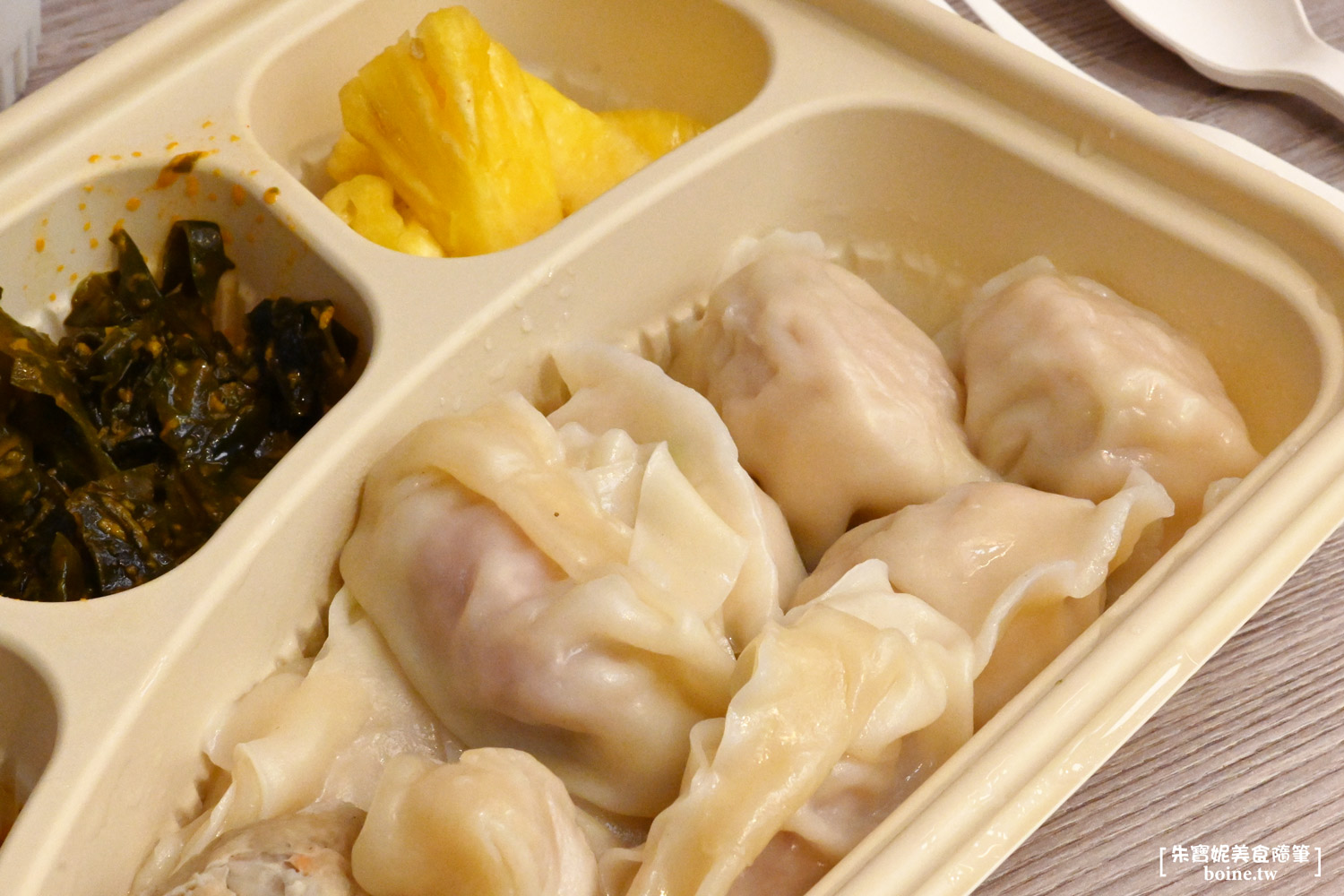 高雄水餃新品牌|不凡水餃.299元水餃小菜吃到飽划算嗎?(菜單) @朱寶妮美食隨筆 高雄水餃新品牌|不凡水餃.299元水餃小菜吃到飽划算嗎?(菜單) @朱寶妮美食隨筆