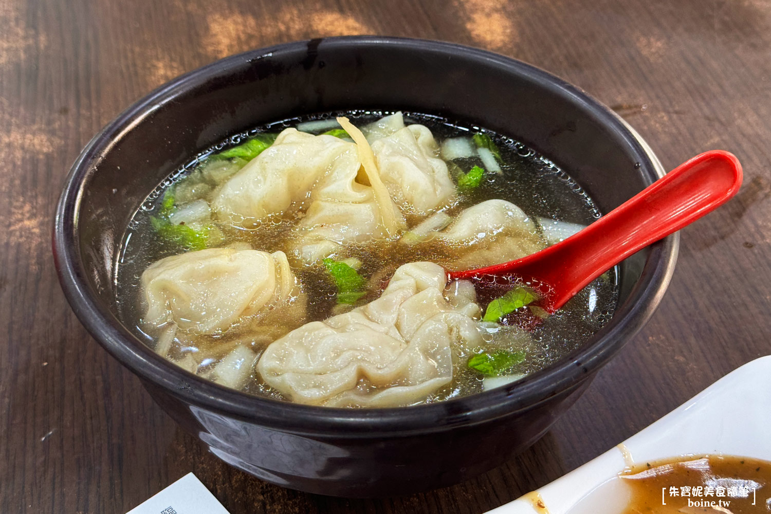 高雄美食|廣招英溫州餛飩.必吃餛飩與現打果汁牛奶.超人氣小吃(菜單) @朱寶妮美食隨筆 高雄美食|廣招英溫州餛飩.必吃餛飩與現打果汁牛奶.超人氣小吃(菜單) @朱寶妮美食隨筆