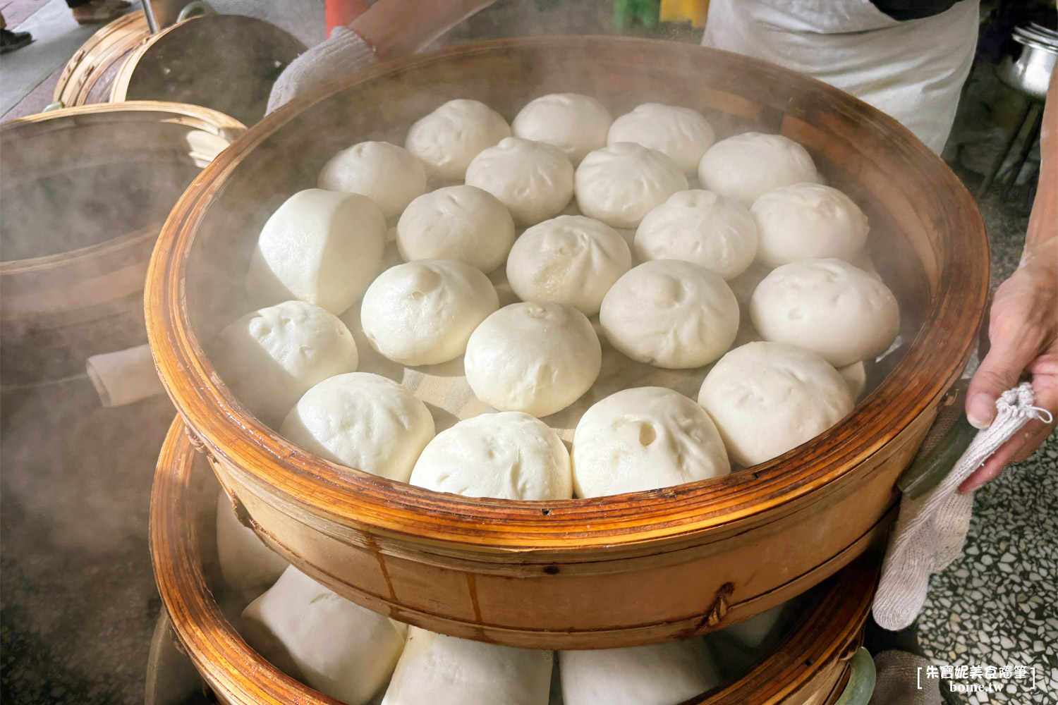 礁溪包子饅頭專賣店|宜蘭在地超人氣!只賣鮮肉包與饅頭.一出爐就秒殺 @朱寶妮美食隨筆 礁溪包子饅頭專賣店|宜蘭在地超人氣!只賣鮮肉包與饅頭.一出爐就秒殺 @朱寶妮美食隨筆