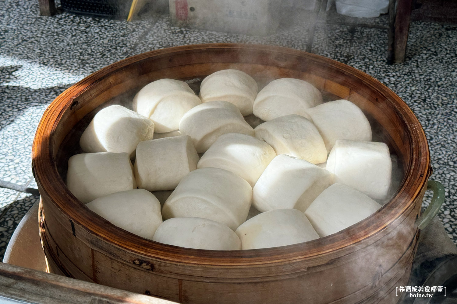 礁溪包子饅頭專賣店|宜蘭在地超人氣!只賣鮮肉包與饅頭.一出爐就秒殺 @朱寶妮美食隨筆 礁溪包子饅頭專賣店|宜蘭在地超人氣!只賣鮮肉包與饅頭.一出爐就秒殺 @朱寶妮美食隨筆