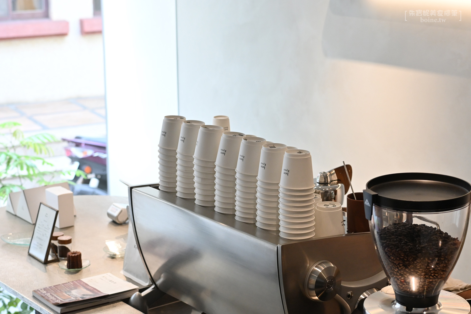 here Kyoto台南|京都人氣咖啡品牌.藏身綠意小徑清水寺旁.台南質感咖啡廳推薦 @朱寶妮美食隨筆 here Kyoto台南|京都人氣咖啡品牌.藏身綠意小徑清水寺旁.台南質感咖啡廳推薦 @朱寶妮美食隨筆