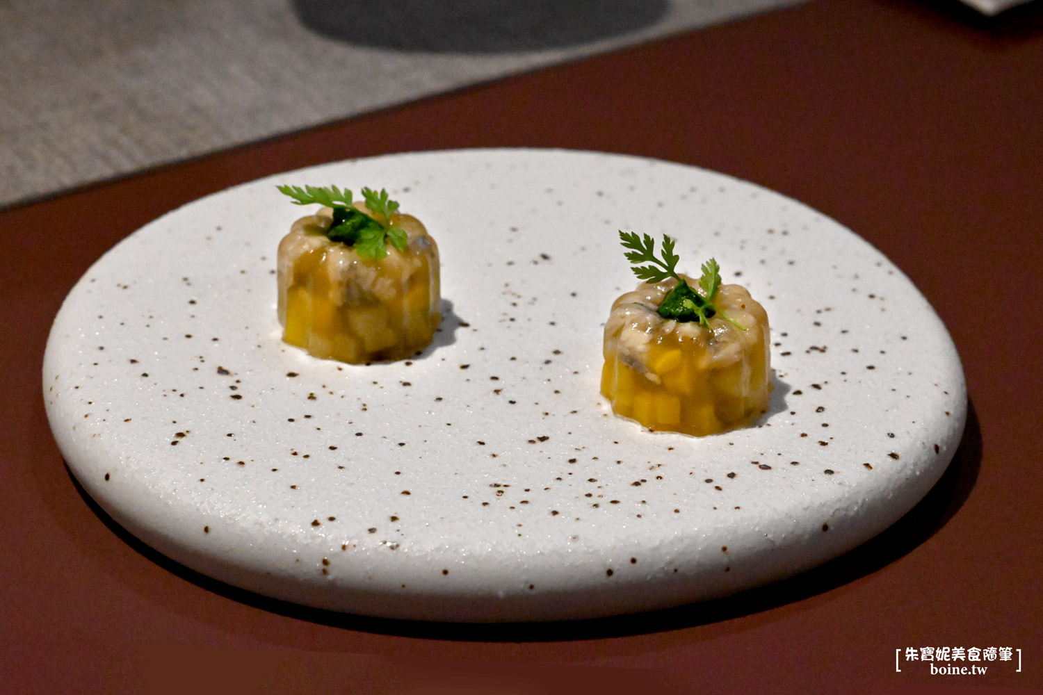 大巨蛋美食|你家樓下.黑粉系質感餐酒館.現刨松露太浮誇!台北聚餐推薦 @朱寶妮美食隨筆 大巨蛋美食|你家樓下.黑粉系質感餐酒館.現刨松露太浮誇!台北聚餐推薦 @朱寶妮美食隨筆