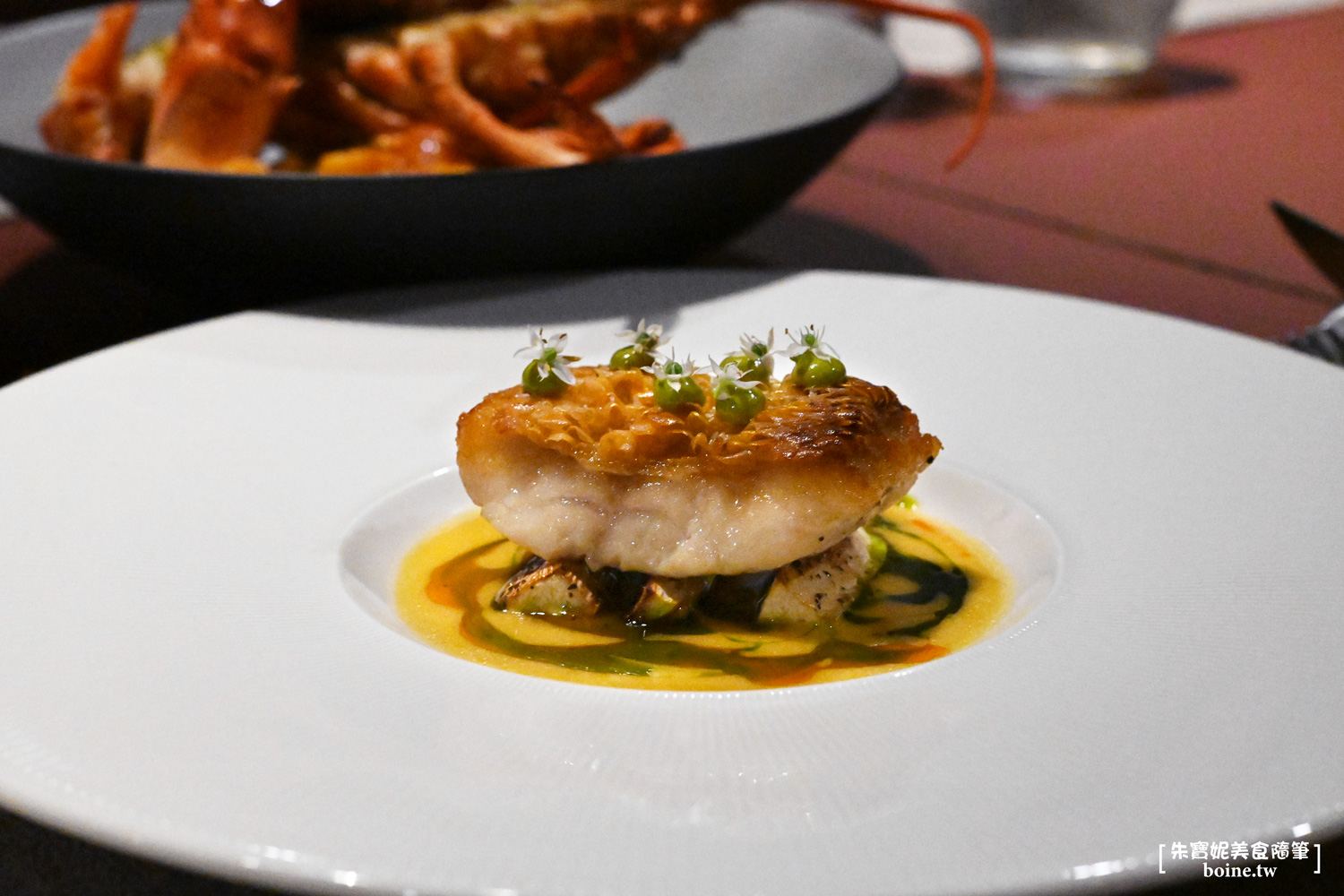 【龍華市場】東慶北堂烤包子．餡料滿滿的爆汁現烤美食(2025新菜單) @朱寶妮美食隨筆