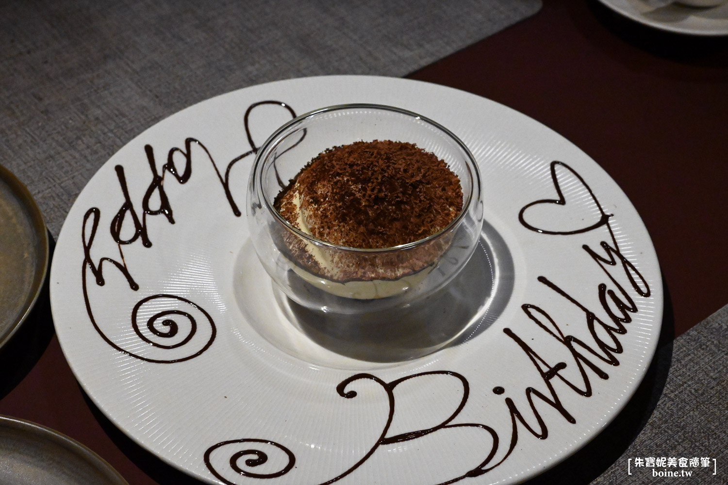 大巨蛋美食|你家樓下.黑粉系質感餐酒館.現刨松露太浮誇!台北聚餐推薦 @朱寶妮美食隨筆 大巨蛋美食|你家樓下.黑粉系質感餐酒館.現刨松露太浮誇!台北聚餐推薦 @朱寶妮美食隨筆