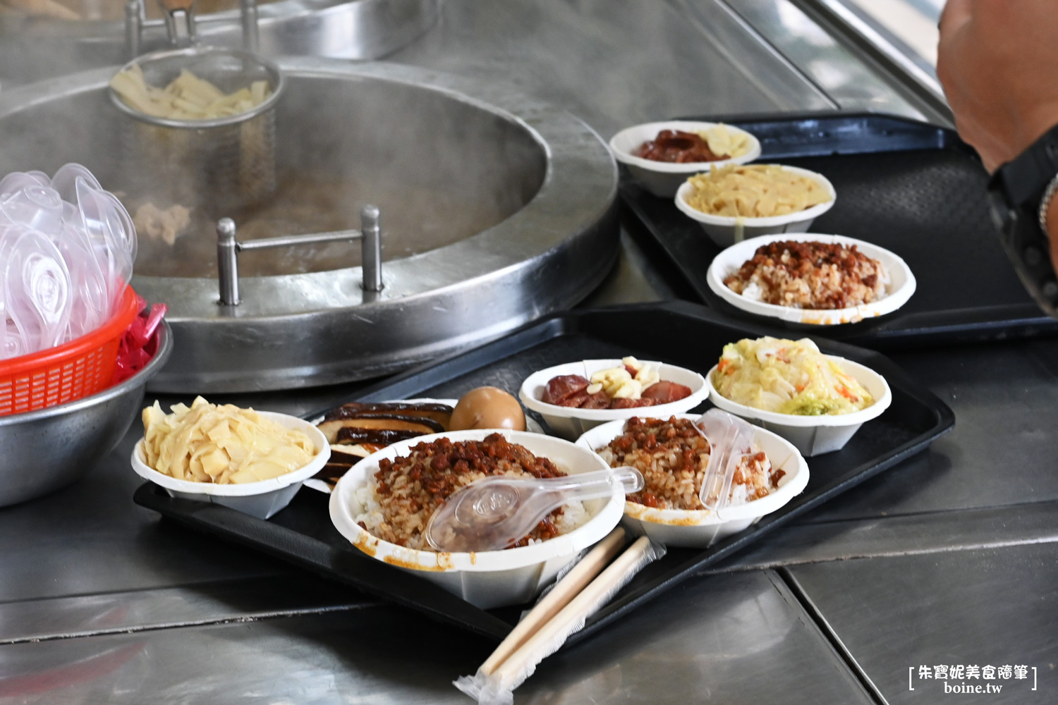 滿庭香魯肉飯｜雙連站60年老店．台北平價小吃推薦(菜單) @朱寶妮美食隨筆