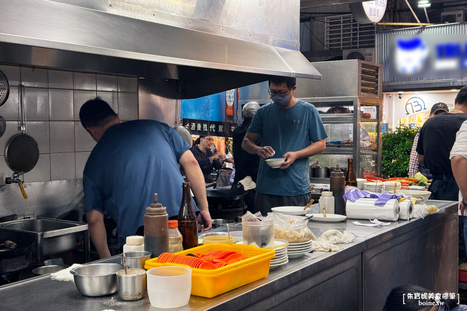 吳師大眾飯店｜走進華燈初上條通氛圍的台式熱炒老店．中山站美食推薦(菜單) @朱寶妮美食隨筆