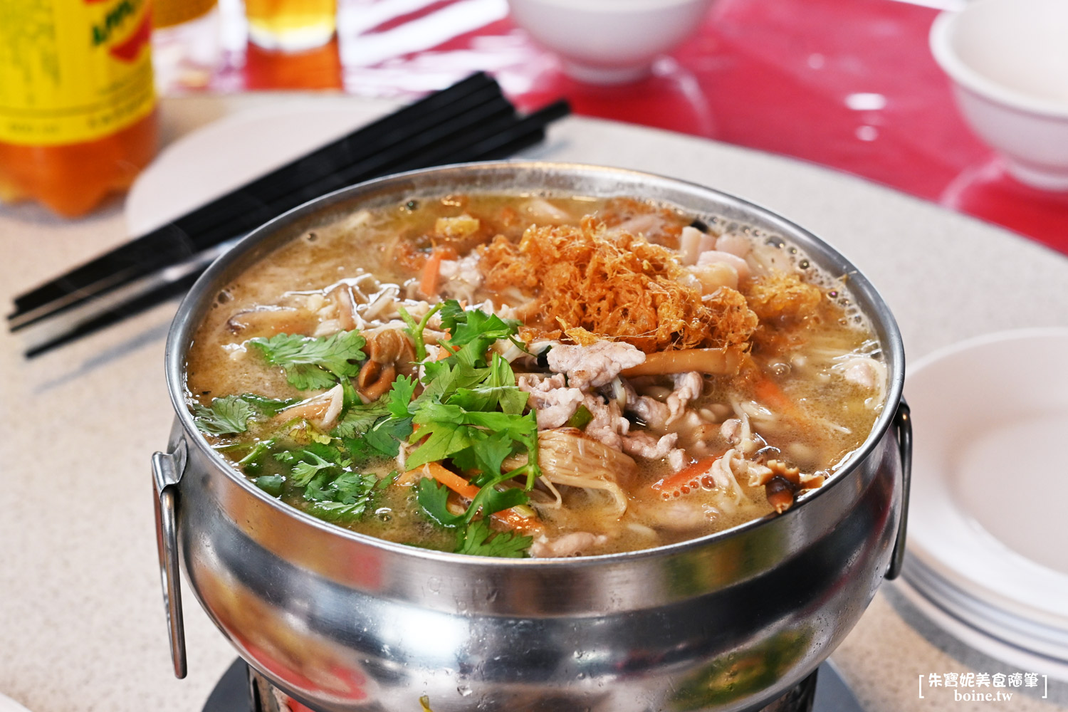 蘭揚蘆花雞餐廳｜Google 五星好評、傳奇窯烤雞！宜蘭美食推薦(菜單) @朱寶妮美食隨筆