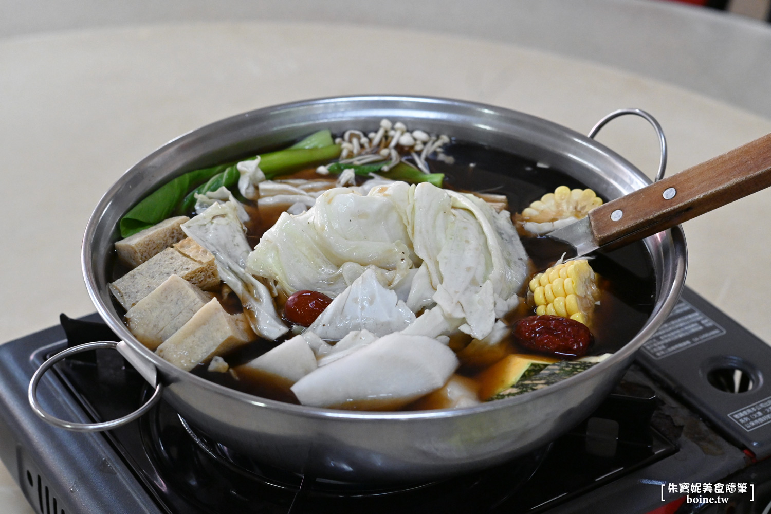 高雄美食推薦｜松泰羊肉．白沙屯媽祖也愛的岡山老字號溫體羊肉店(菜單) @朱寶妮美食隨筆