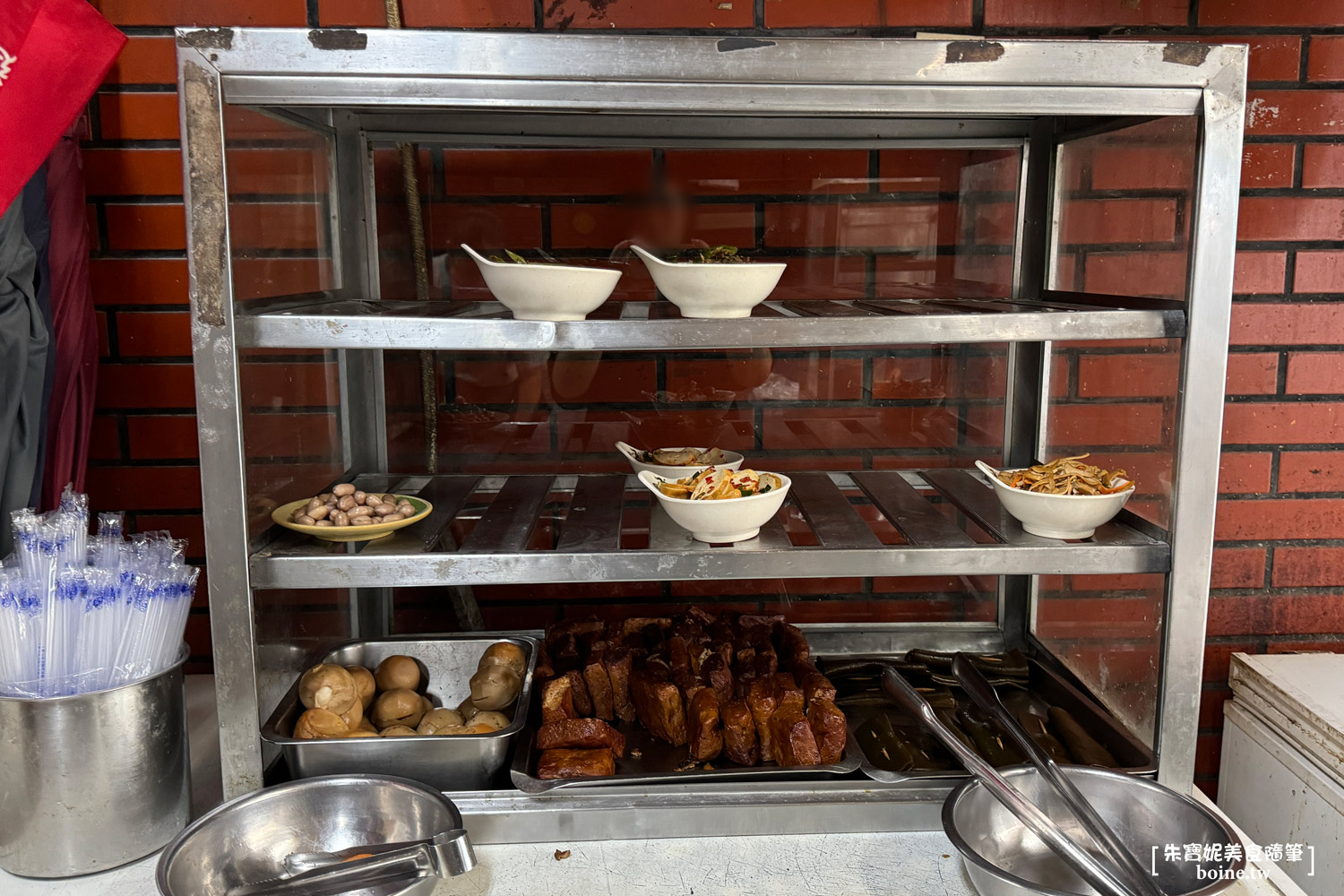 台北師大美食|糊塗麵.溫州街手切麵老店.原子少年成員家人開的平價麵食館 @朱寶妮美食隨筆 台北師大美食|糊塗麵.溫州街手切麵老店.原子少年成員家人開的平價麵食館 @朱寶妮美食隨筆